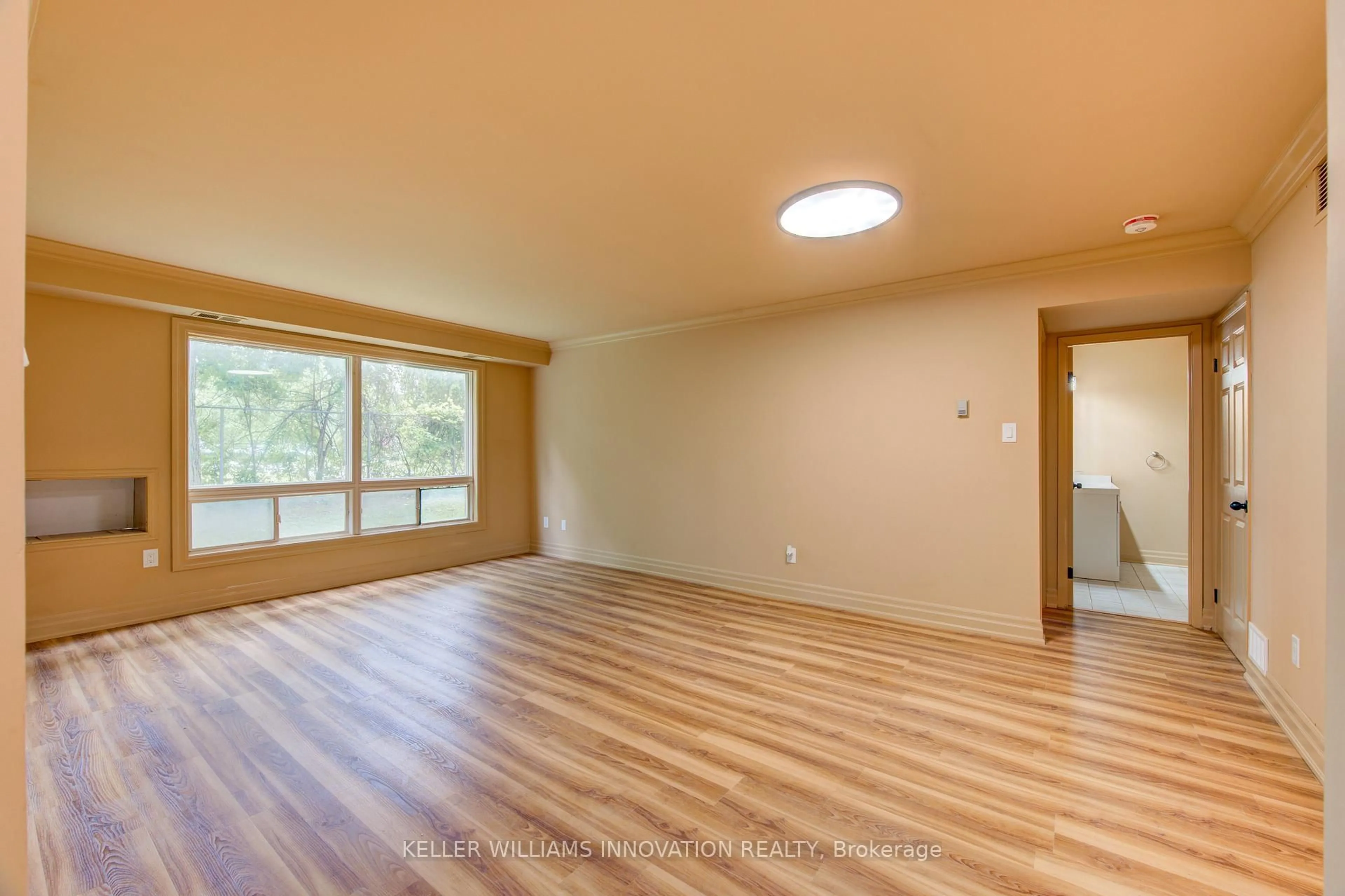 A pic of a room for 1275 Bentley Dr #106, London East Ontario N5V 4M4