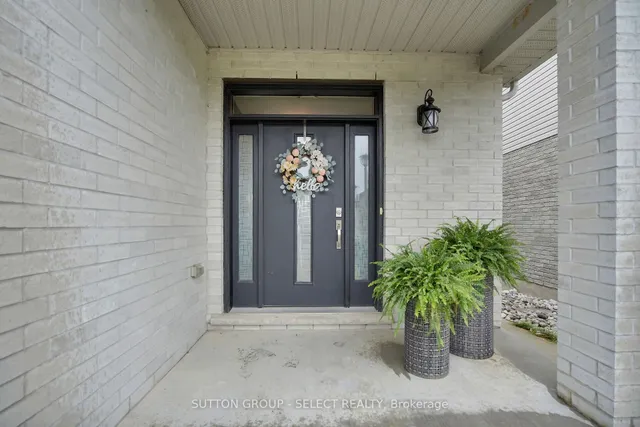 2080 Wateroak Dr, London North 4