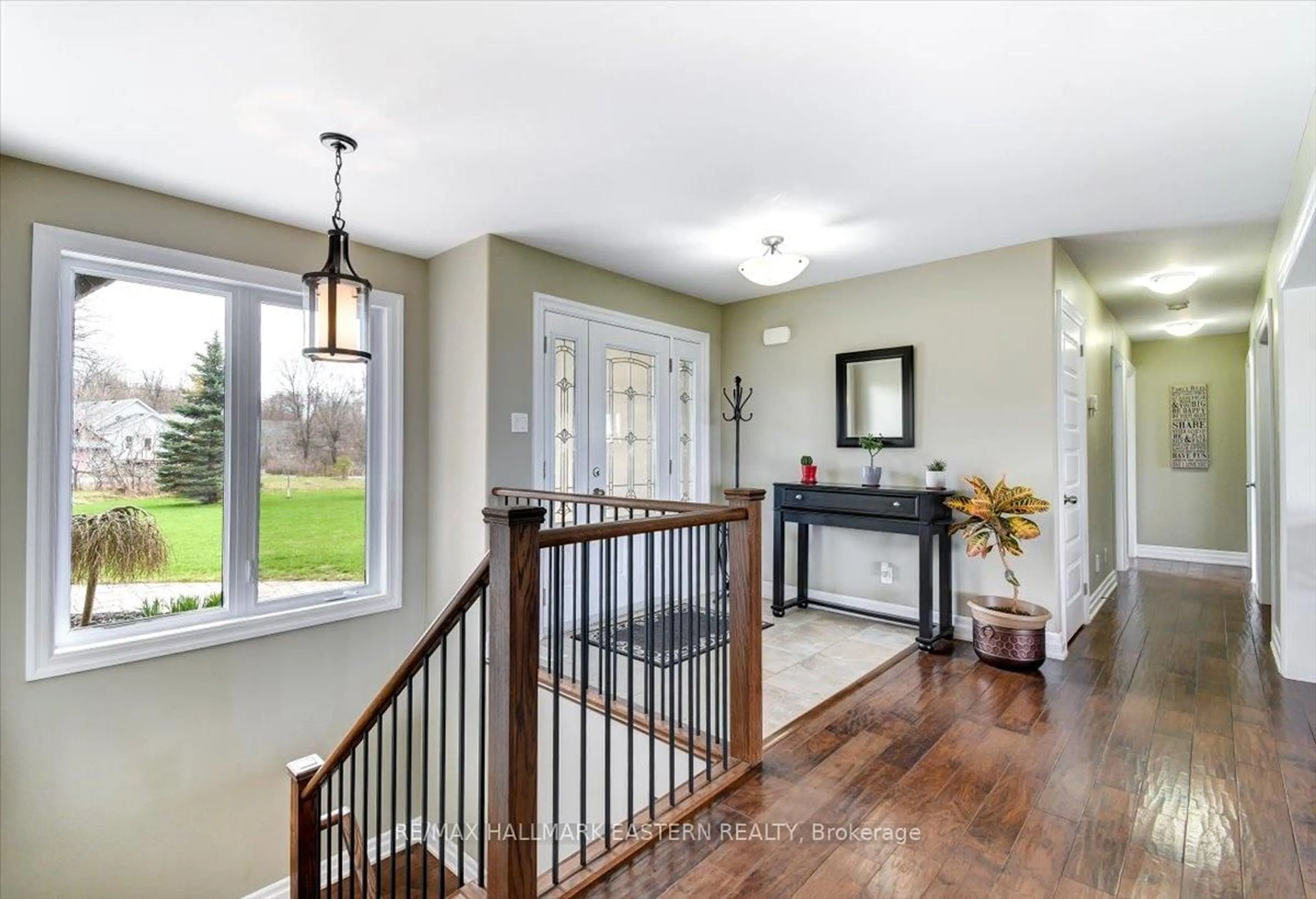 Indoor entryway for 80 Round Lake Rd, Havelock-Belmont-Methuen Ontario K0L 1Z0