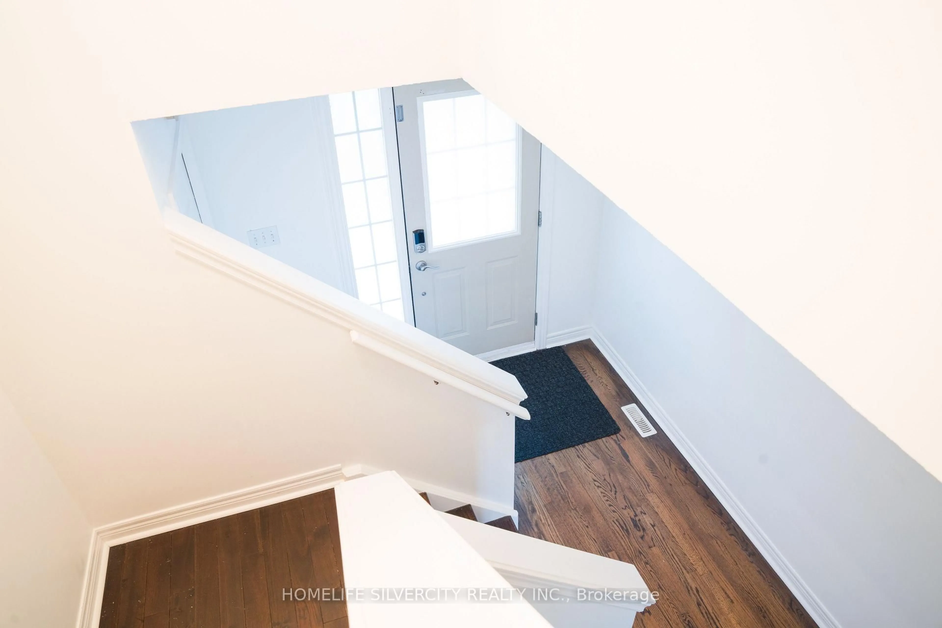 Stairs for 685 North Leaksdale Circ, London South Ontario N6M 1M1