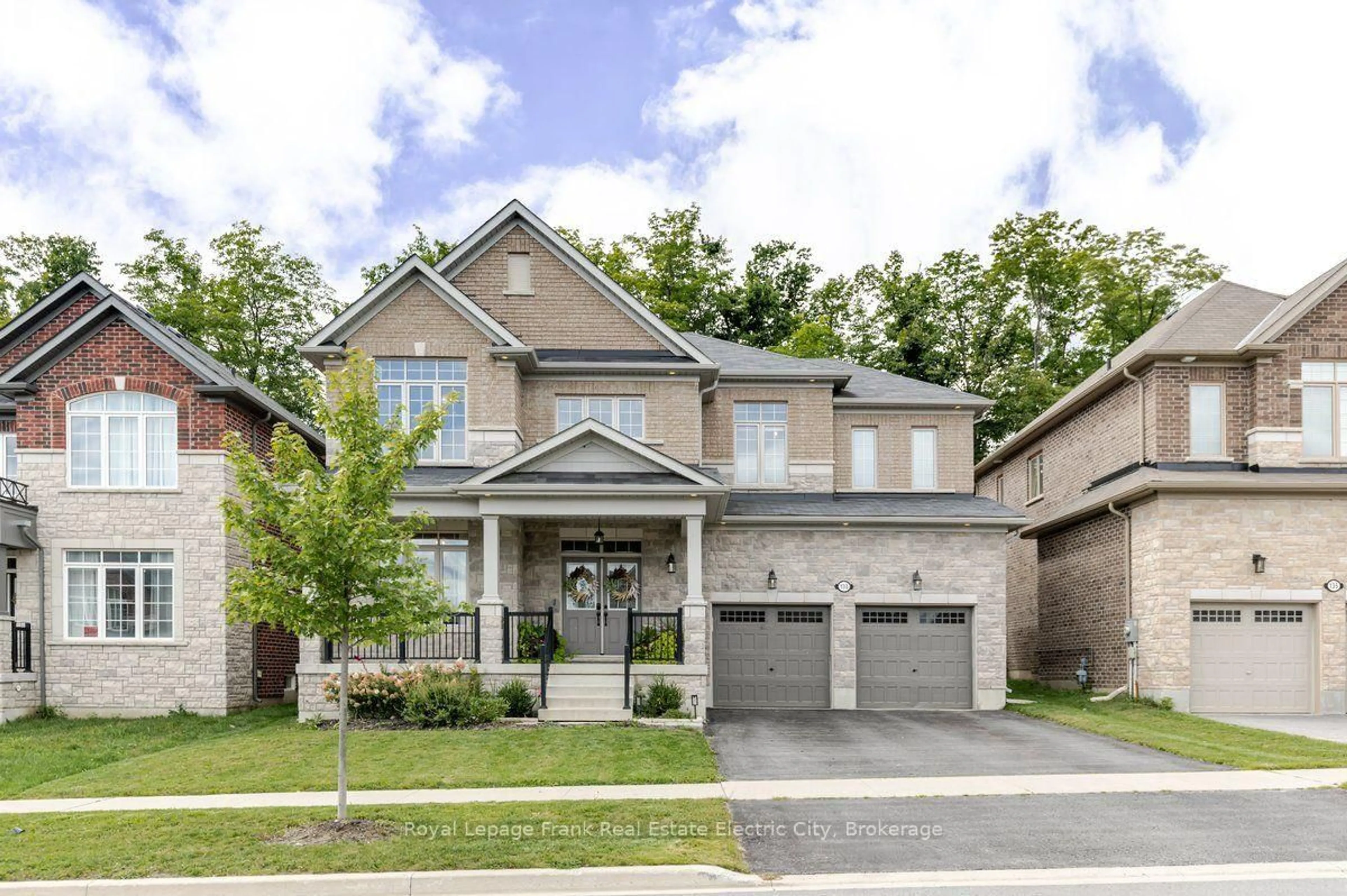 Home with brick exterior material, street for 133 Highlands Blvd, Cavan Monaghan Ontario L0A 1G0