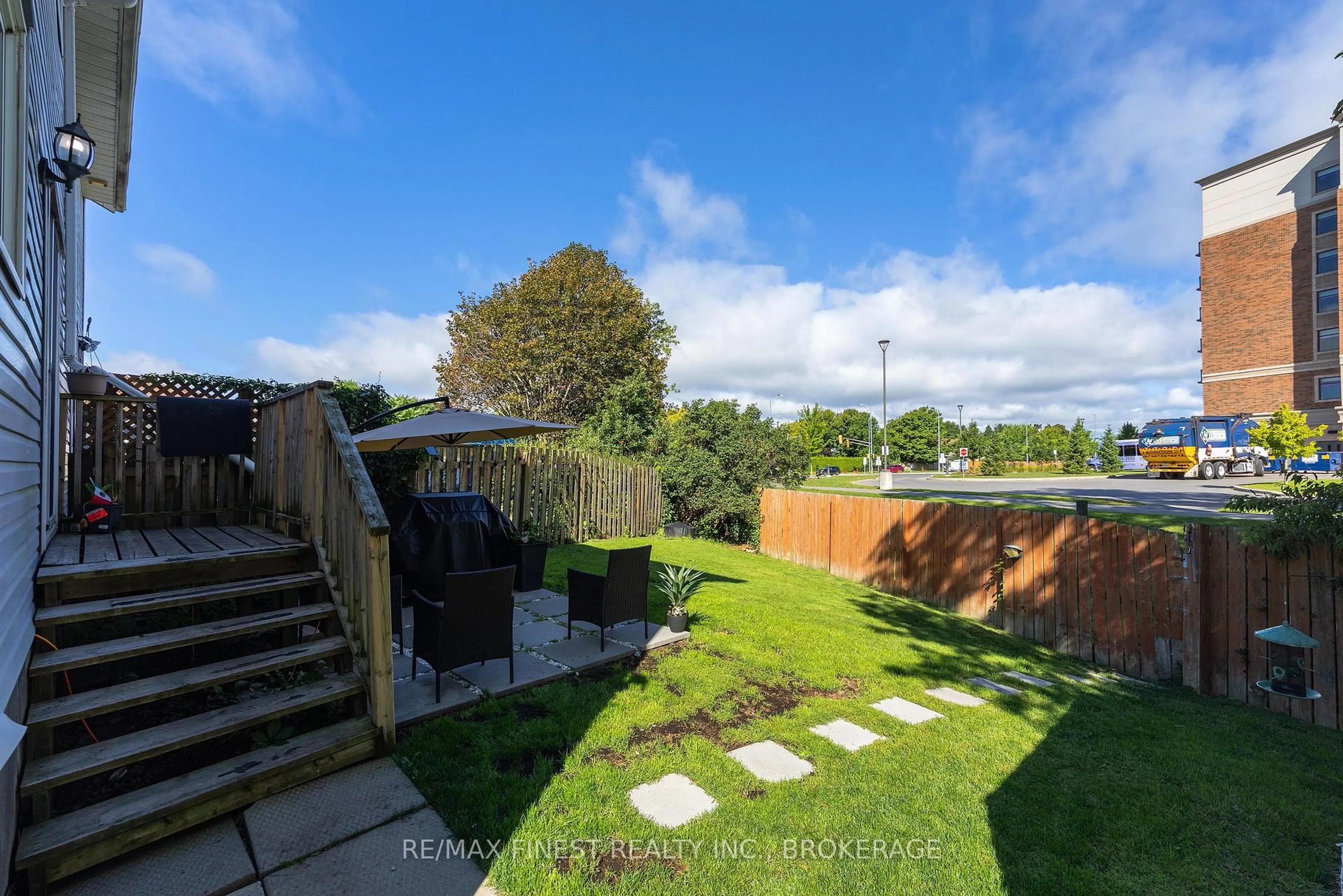 A pic from outside/outdoor area/front of a property/back of a property/a pic from drone, street for 944 Uxbridge Cres, Kingston Ontario K7M 8K8