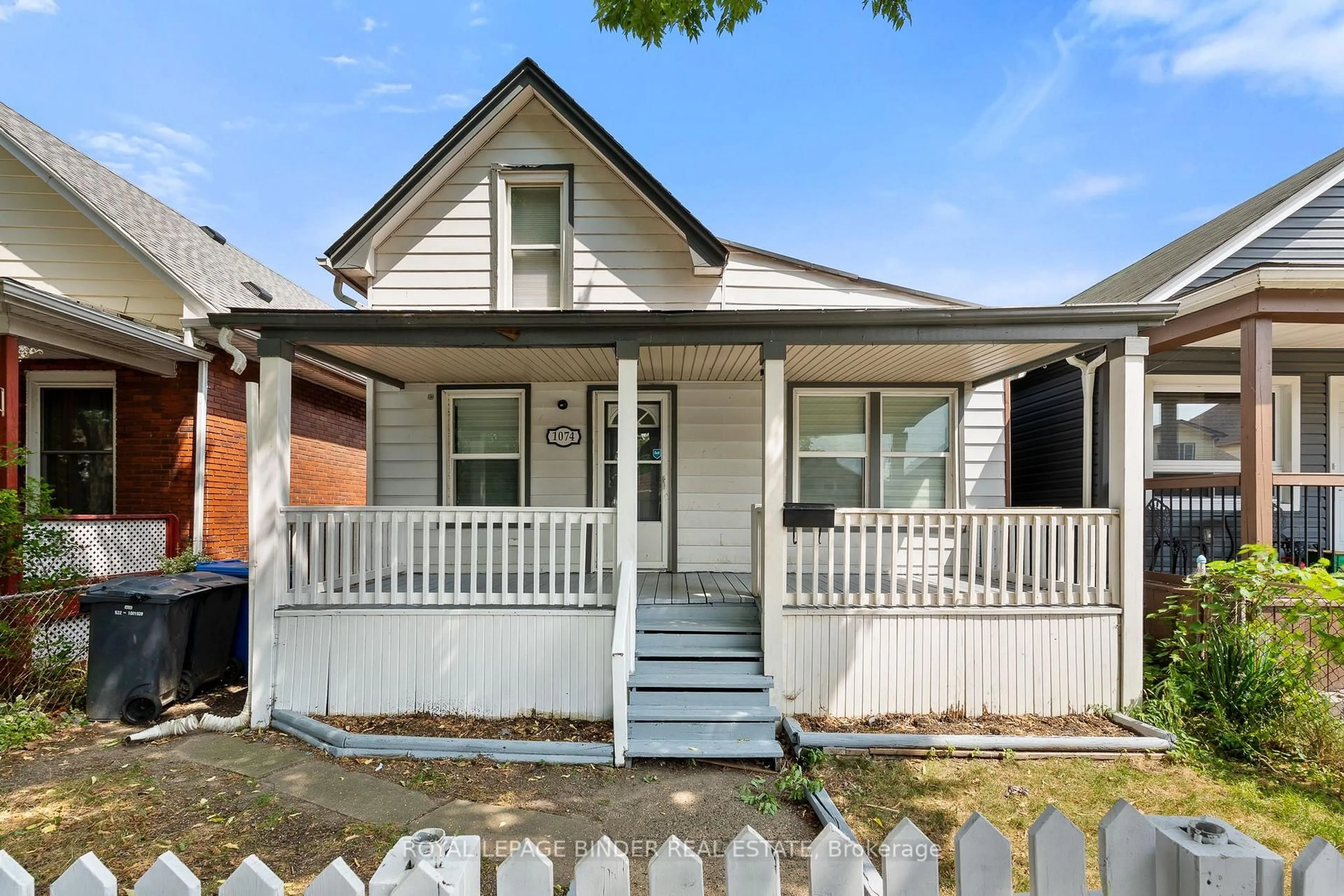 Home with vinyl exterior material, street for 1074 Hickory Rd, Windsor Ontario N8Y 3S1