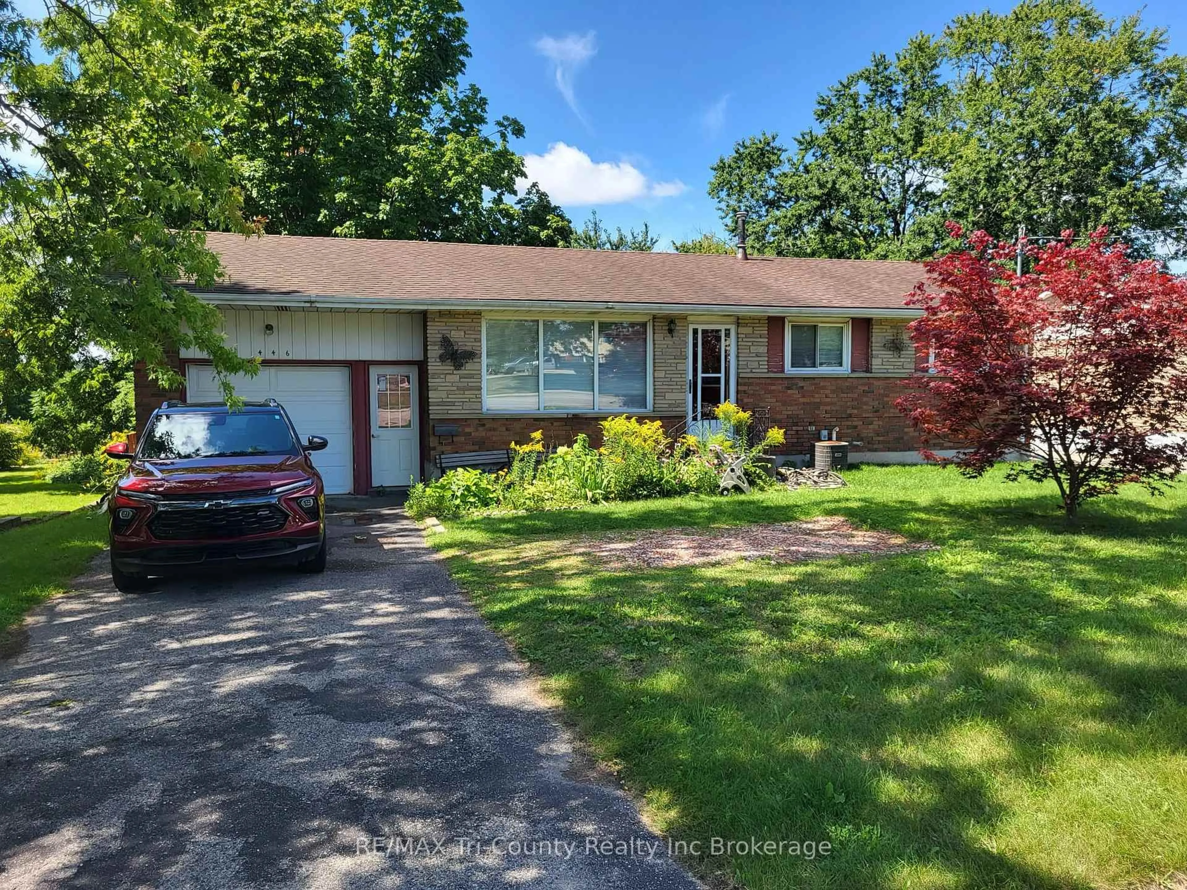 Unknown for 446 Norwich Ave, Woodstock Ontario N4S 3W5