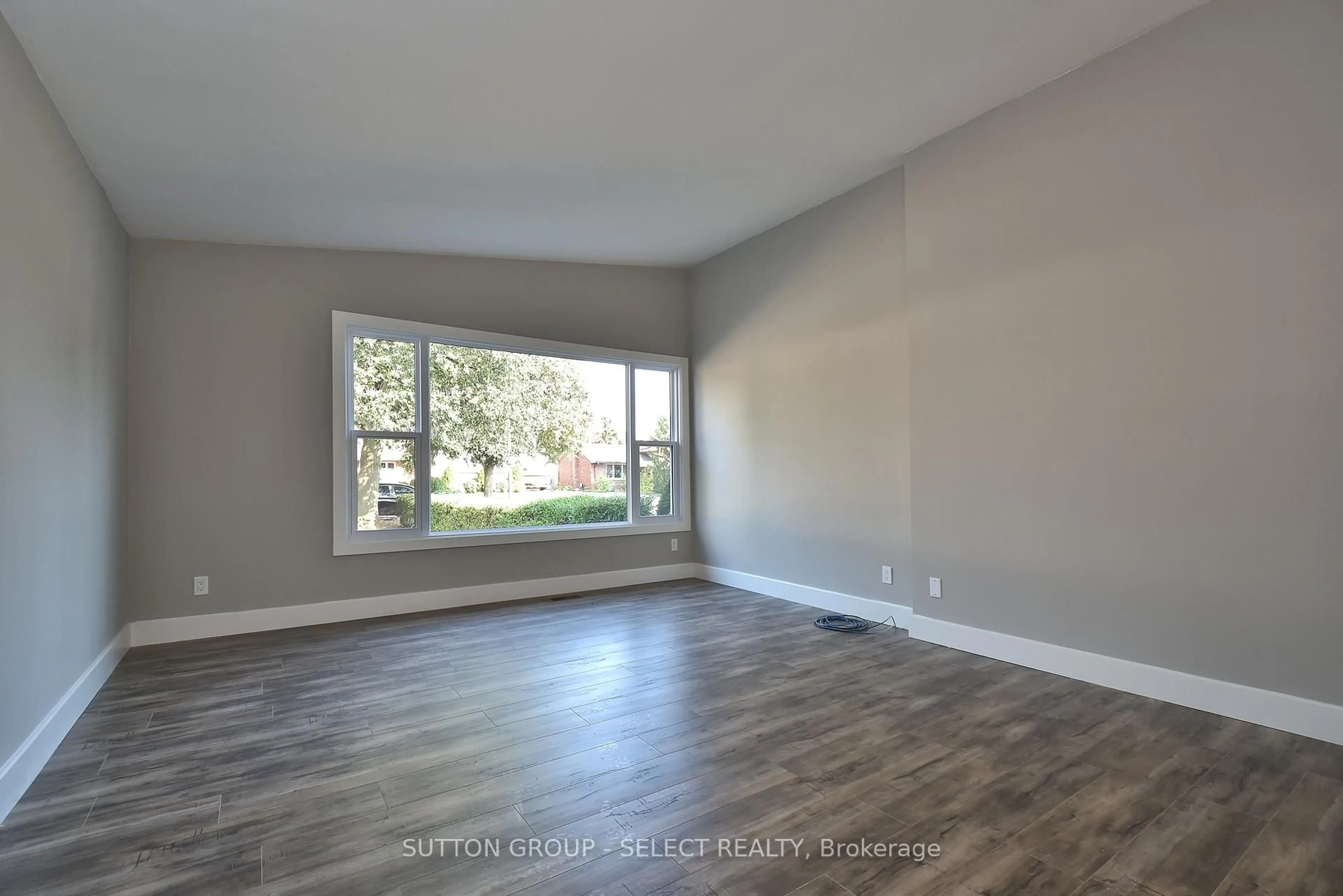 A pic of a room for 1566 Nairn Ave, London East Ontario N5V 2P2