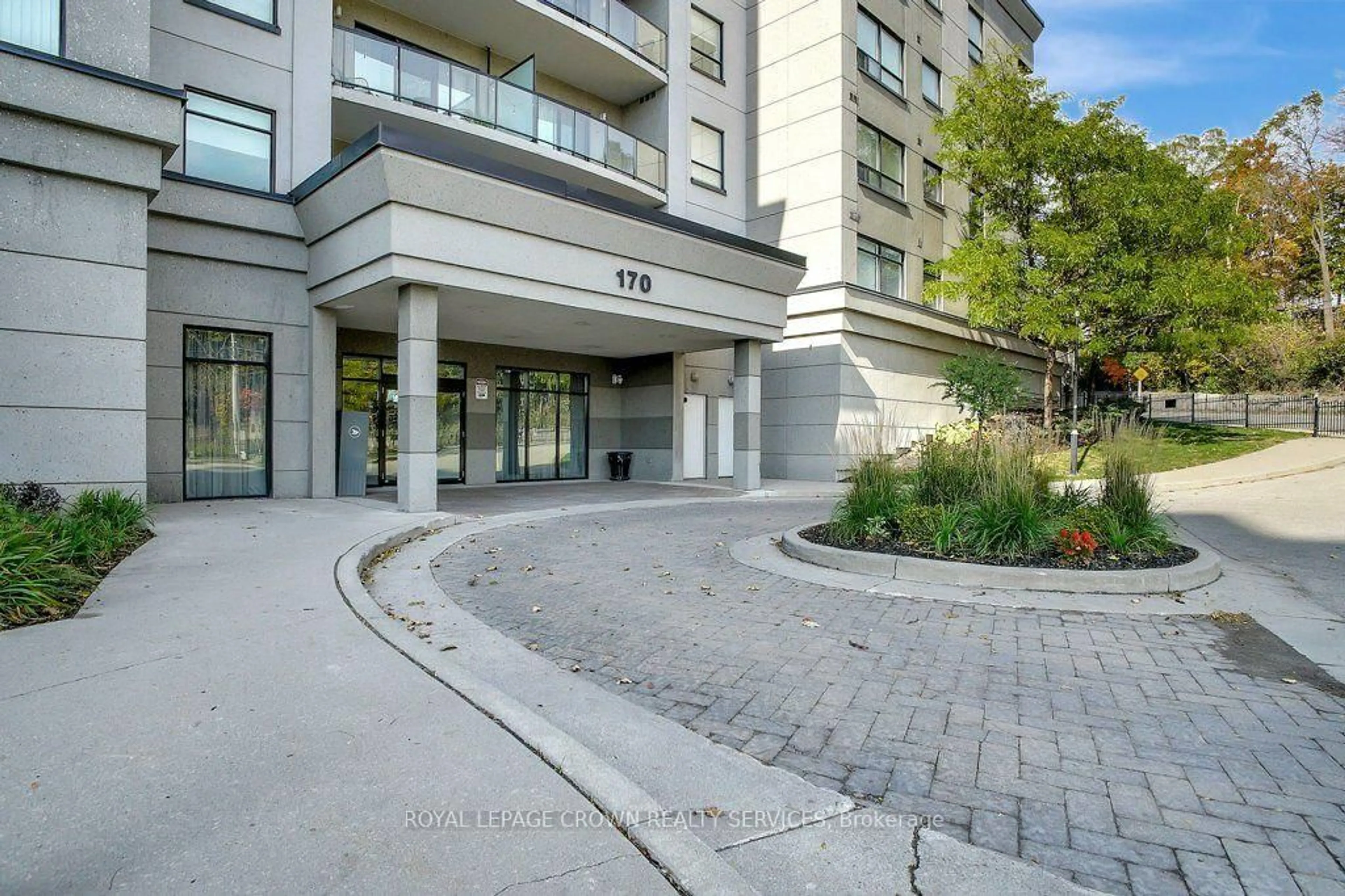 Unknown for 170 Water St #804, Cambridge Ontario N1R 3B6