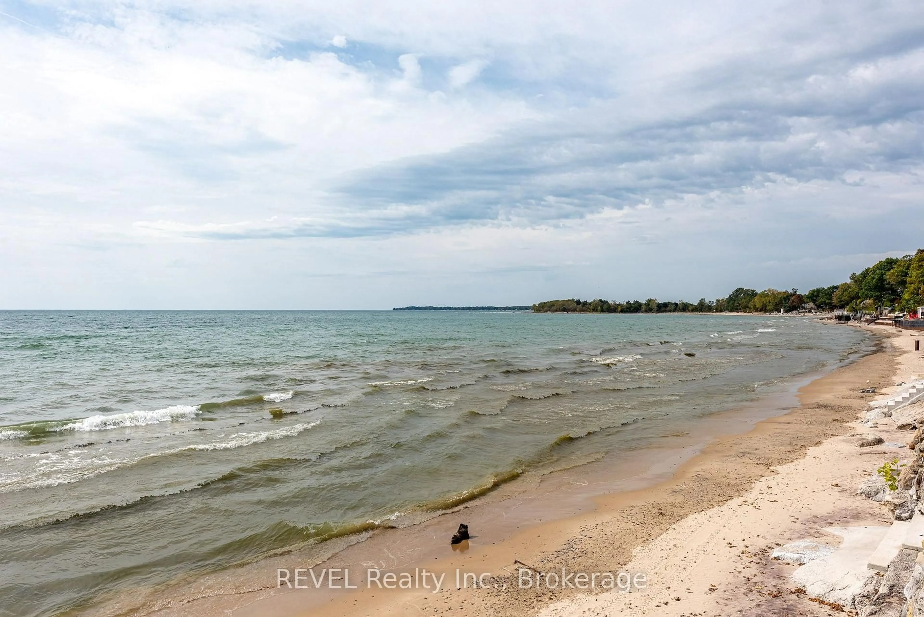 Blurry image for 10417 Lakeshore Rd, Wainfleet Ontario L3K 5V4