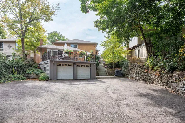 10417 Lakeshore Rd, Wainfleet 2