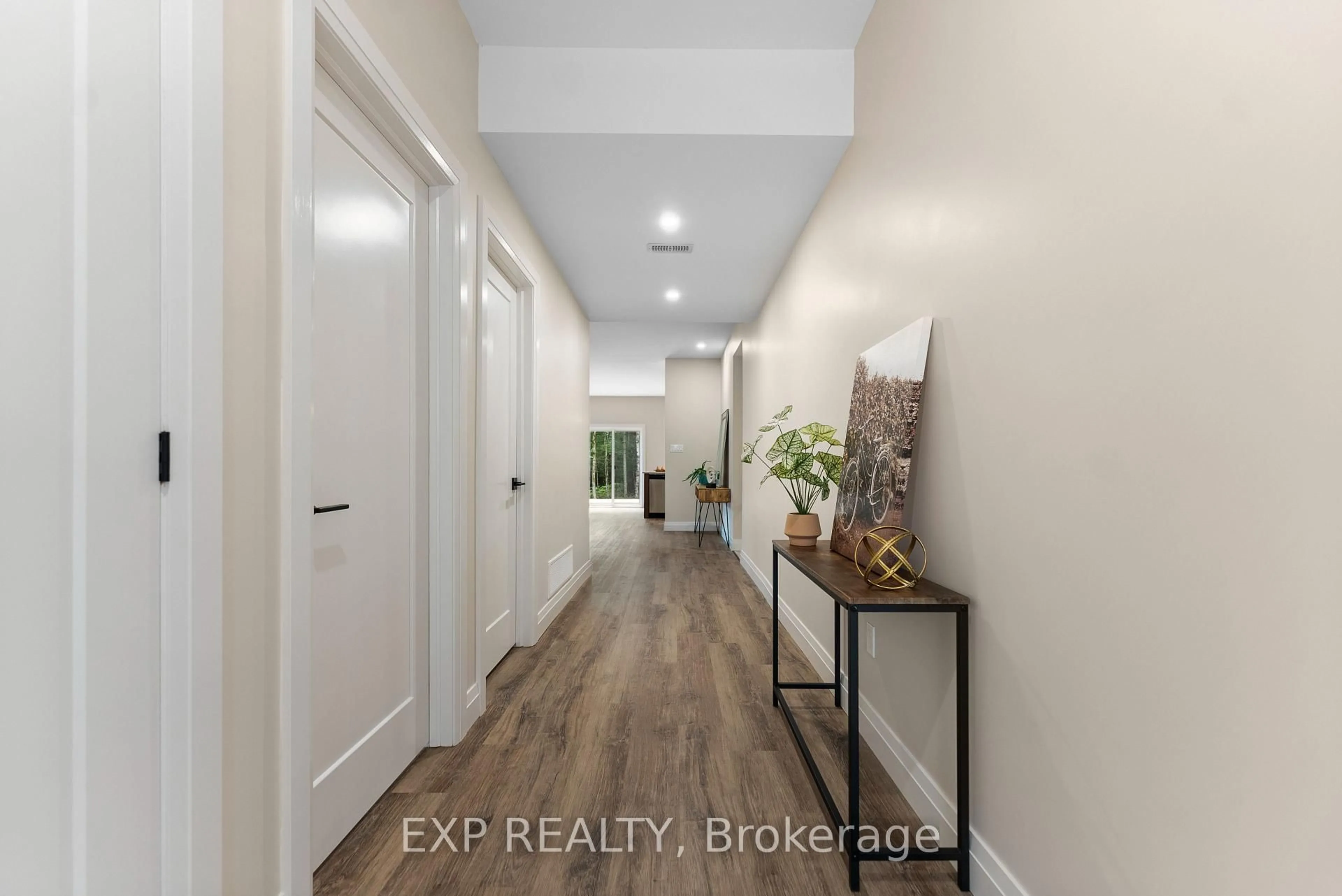 Indoor entryway for 00 Sipolins Rd, Griffith Ontario K0J 2R0