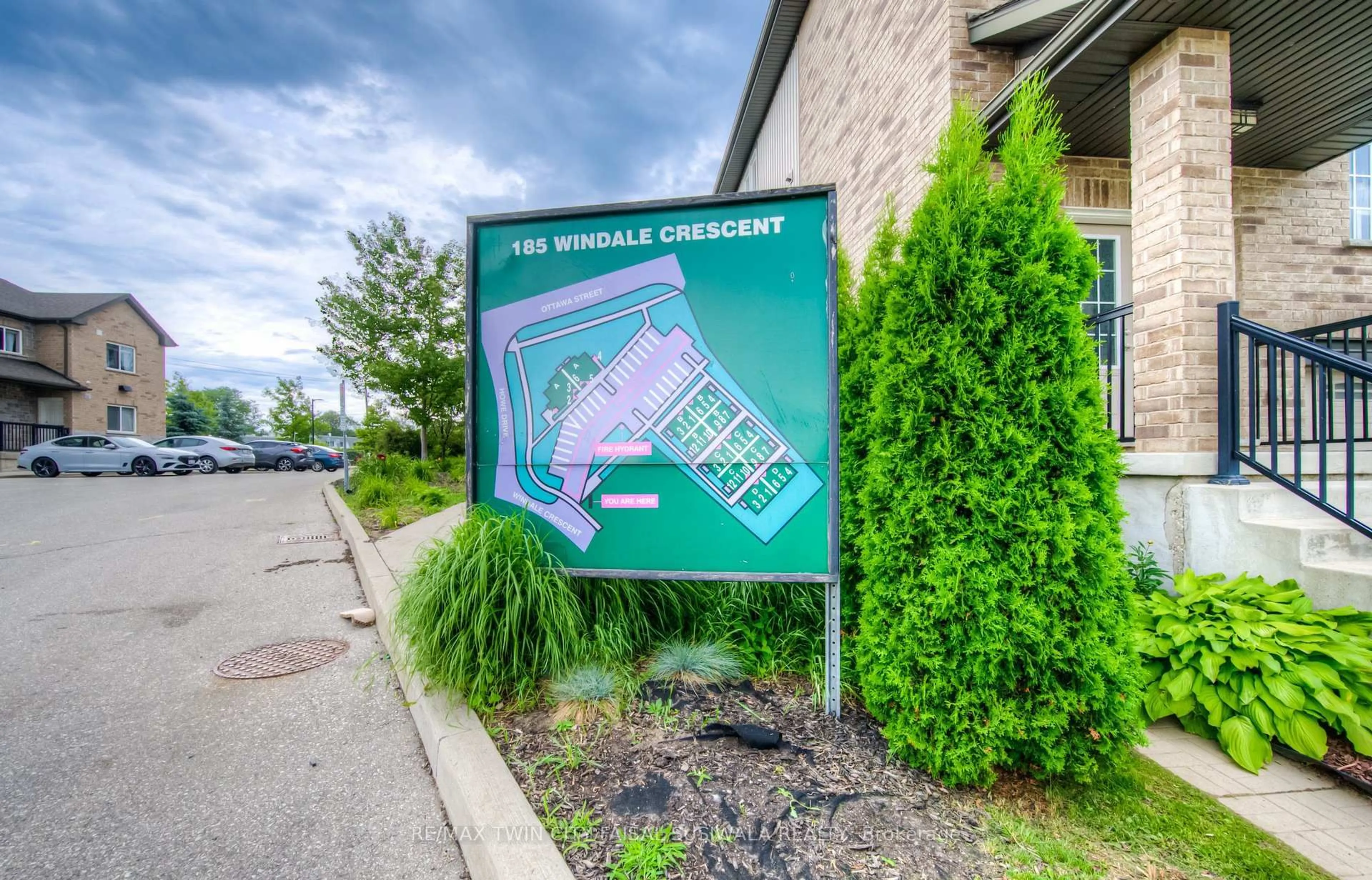 Unknown for 185 Windale Cres #1C, Kitchener Ontario N2E 0G3