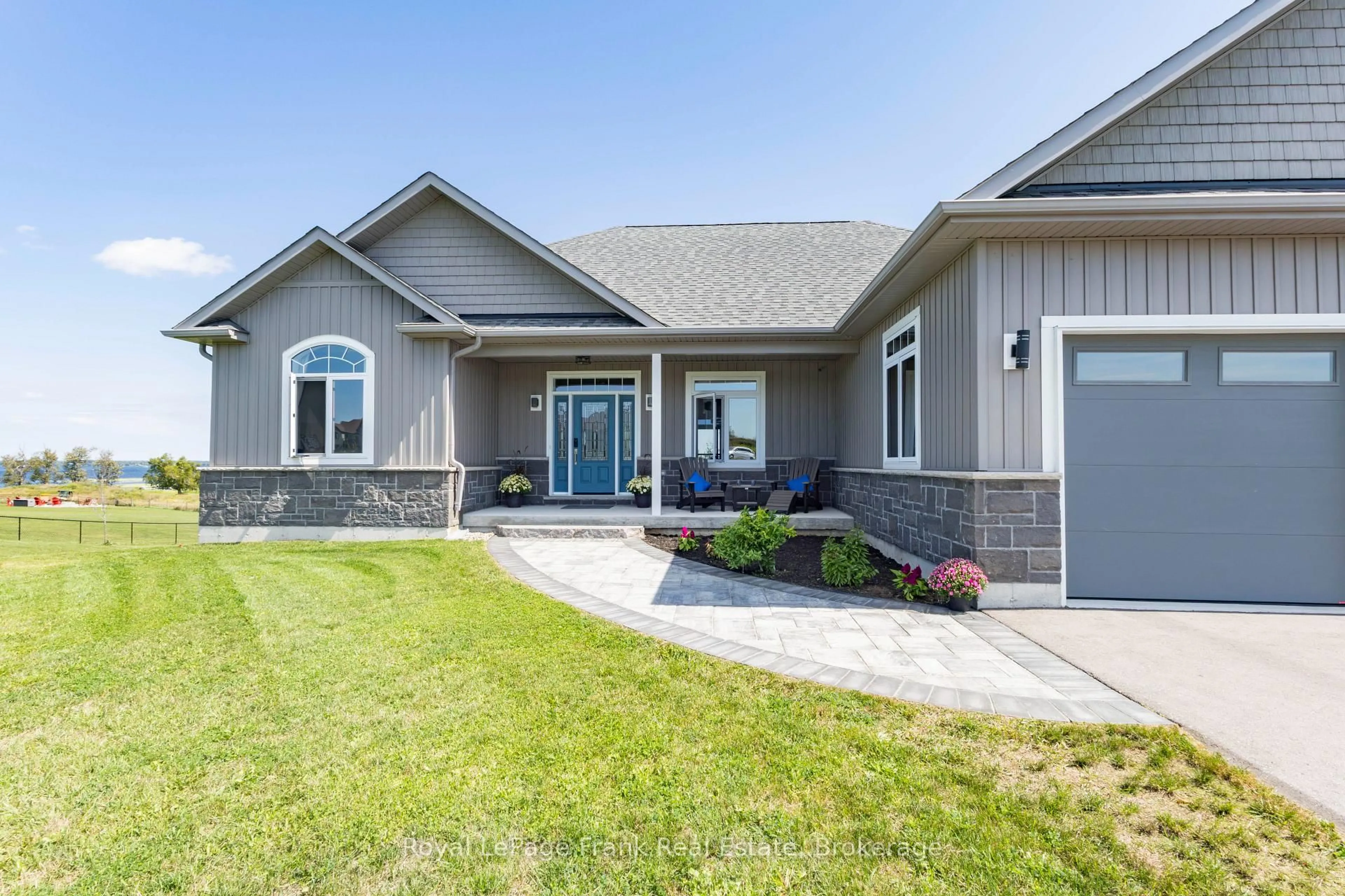 Home with vinyl exterior material, street for 43 Lakeview Cres, Kawartha Lakes Ontario K0M 1A0