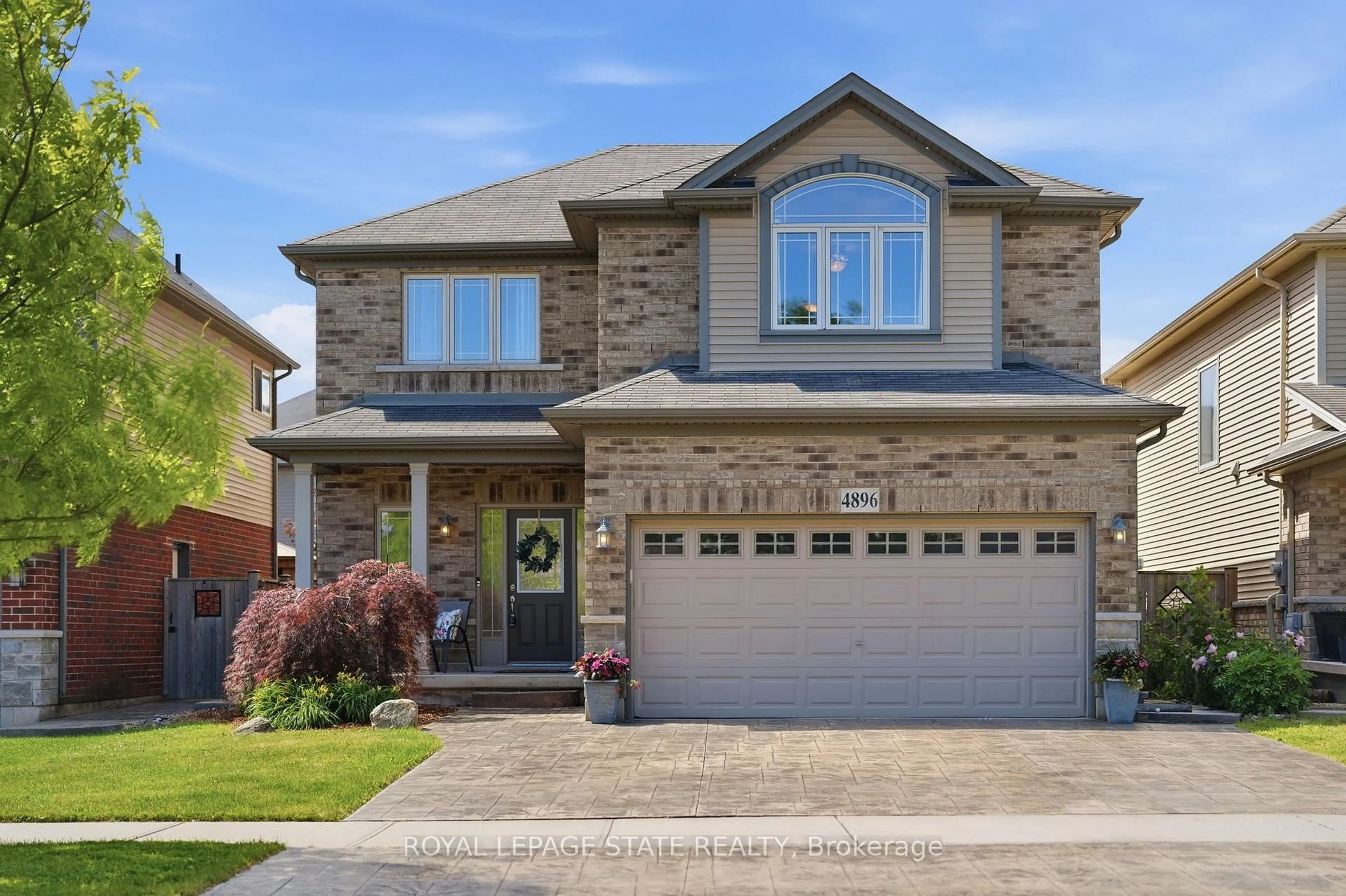 Home with brick exterior material, street for 4896 Alexandra Ave, Lincoln Ontario L0R 1B3