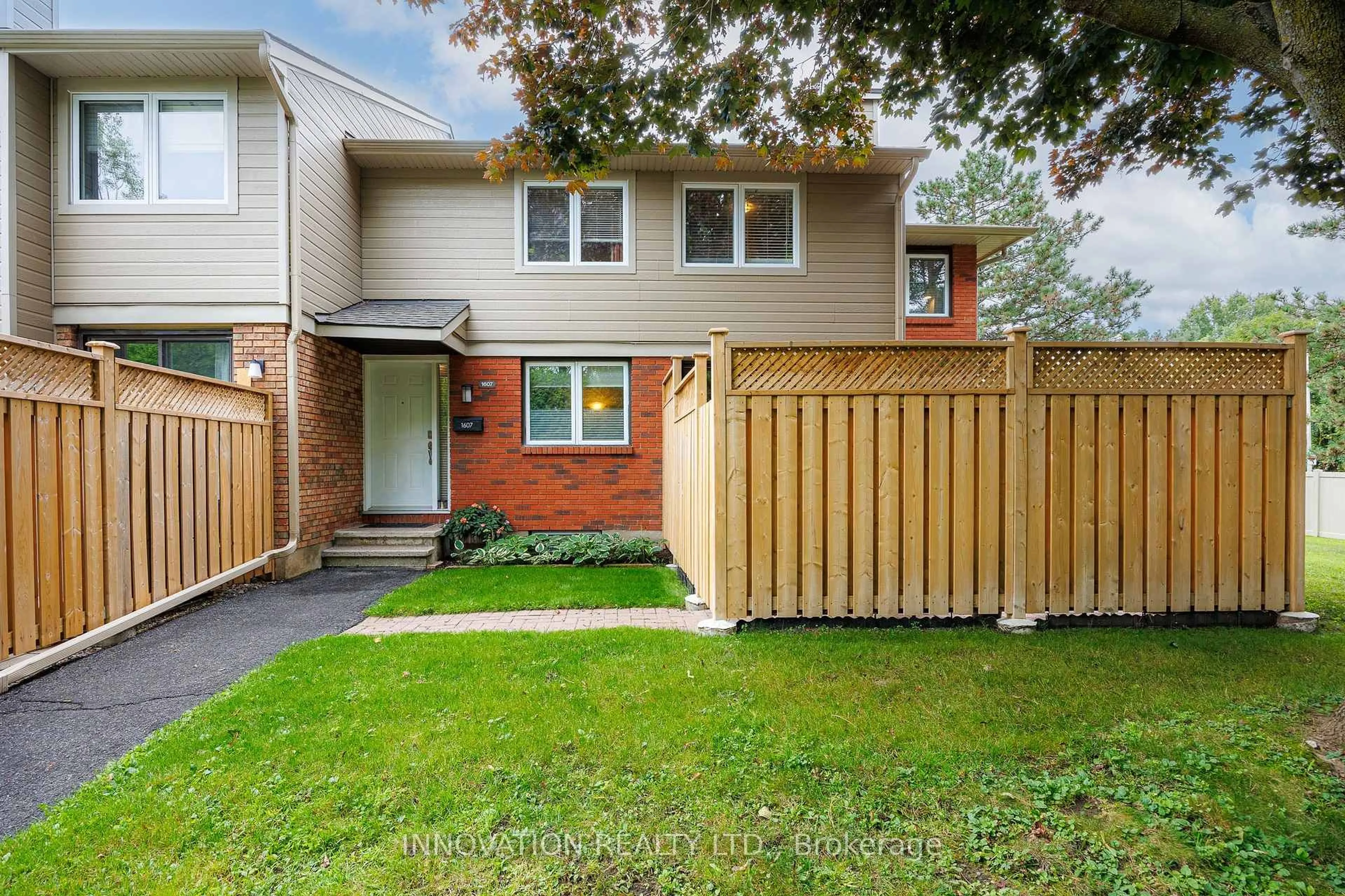 Unknown for 1607 Sommet Pl #45, Ottawa Ontario K1C 4Z8