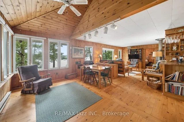 1022 Two Dogs Lane, Algonquin Highlands 4