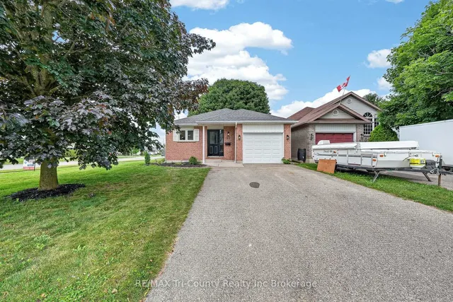 67 Beckett Blvd, Tillsonburg 2