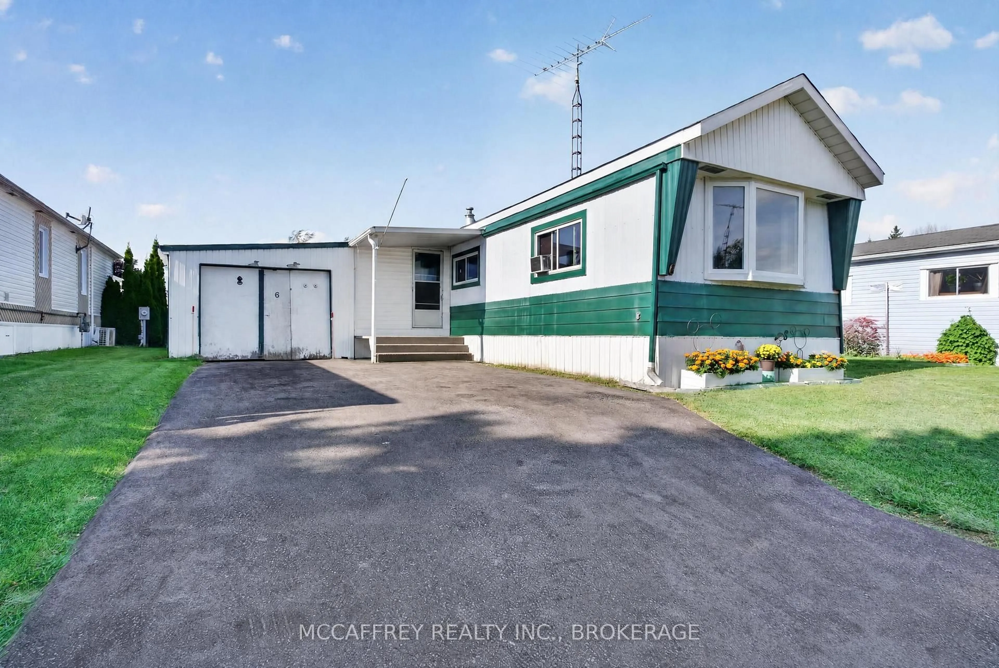 A pic from outside/outdoor area/front of a property/back of a property/a pic from drone, street for 6 Cedar St, Greater Napanee Ontario K7R 3L1
