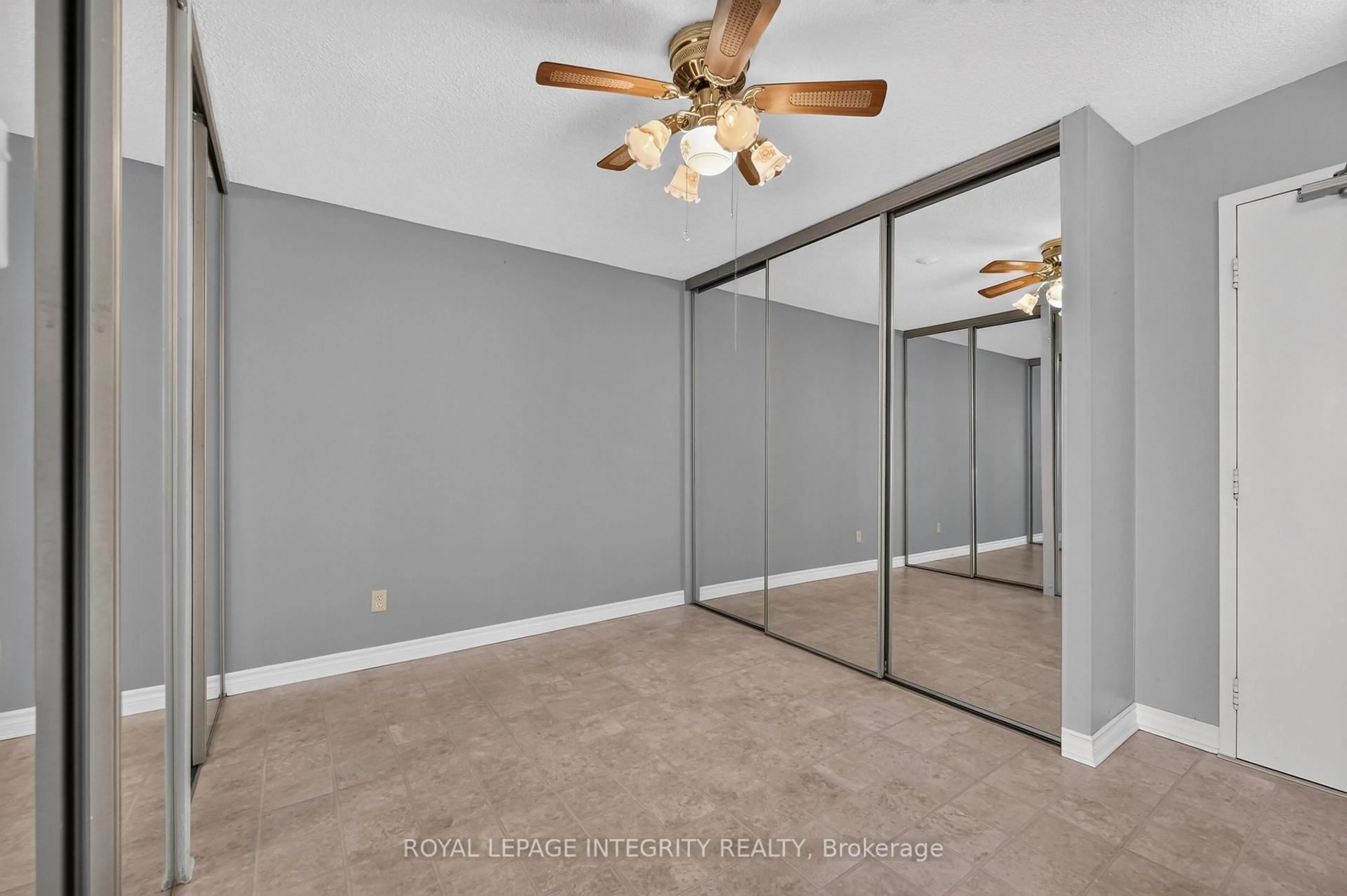 A pic of a room for 555 Brittany Dr #PH8, Ottawa Ontario K1K 4C5
