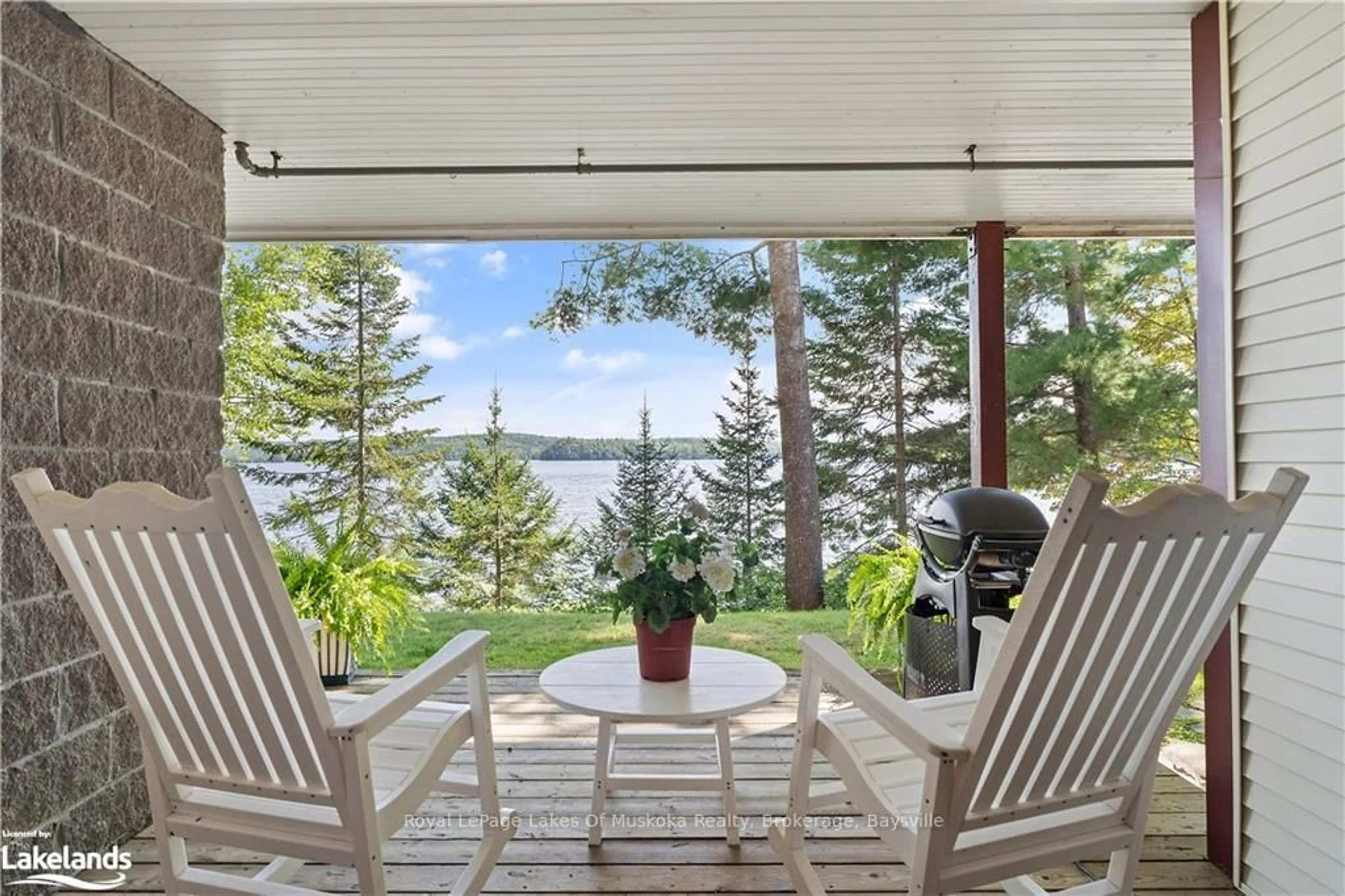 Patio, water/lake/river/ocean view for 10 COVESIDE Dr #106, Huntsville Ontario P1H 1C3