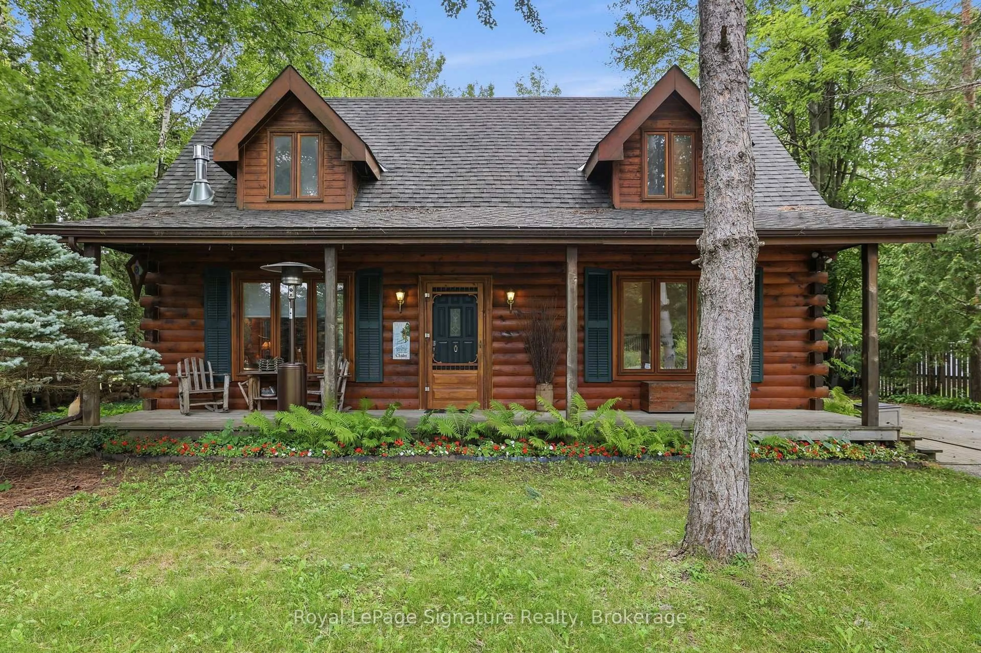 Home with brick exterior material, unknown for 200 TIMMONS St, Blue Mountains Ontario L9Y 3Z2