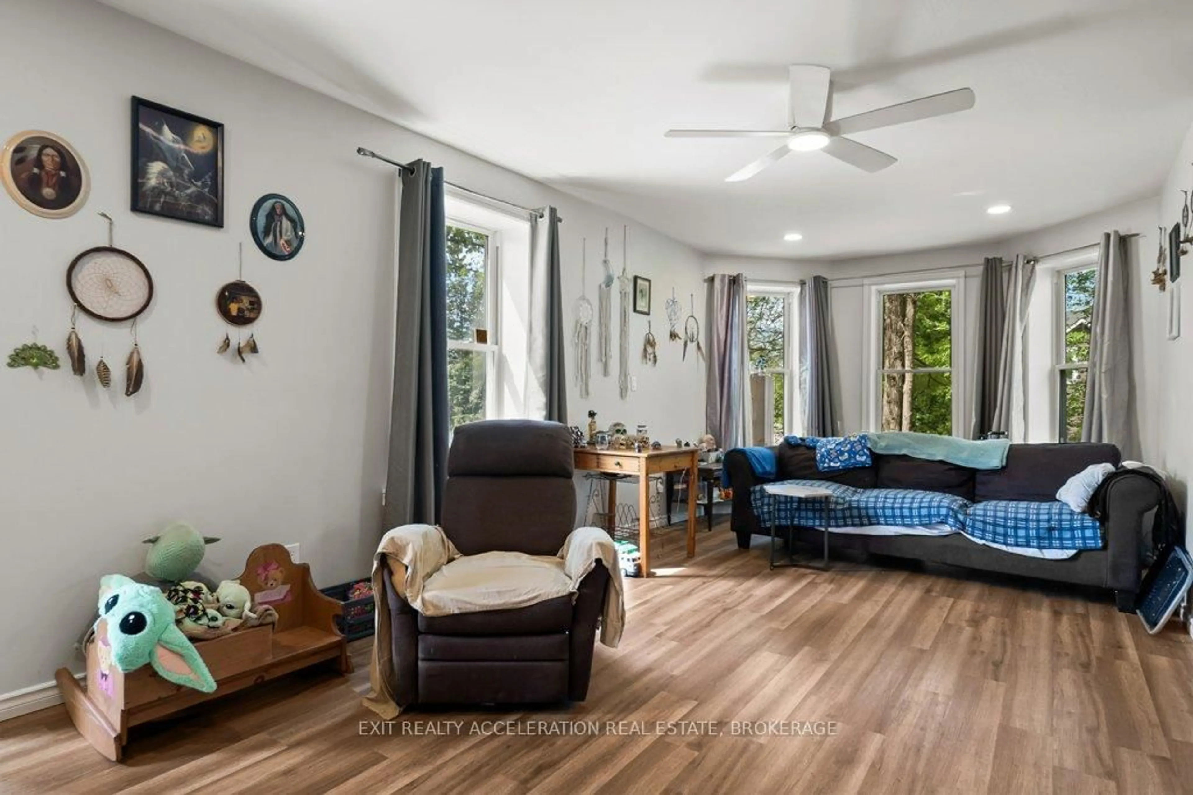 Living room with furniture, unknown for 349 Stanley St, Deseronto Ontario K0K 1X0