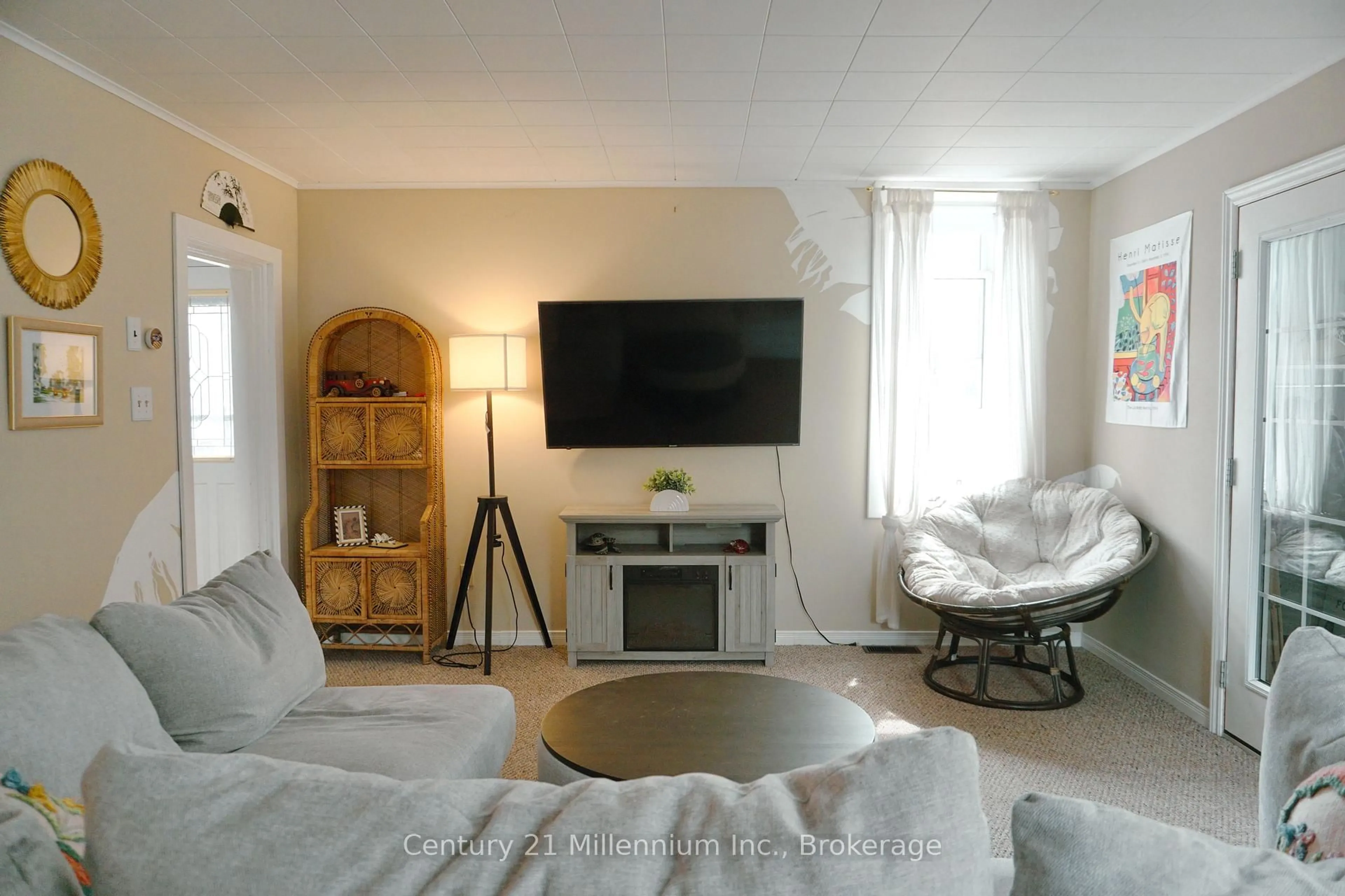 Living room with furniture, unknown for 2245 4th Ave, Owen Sound Ontario N4K 4Y7