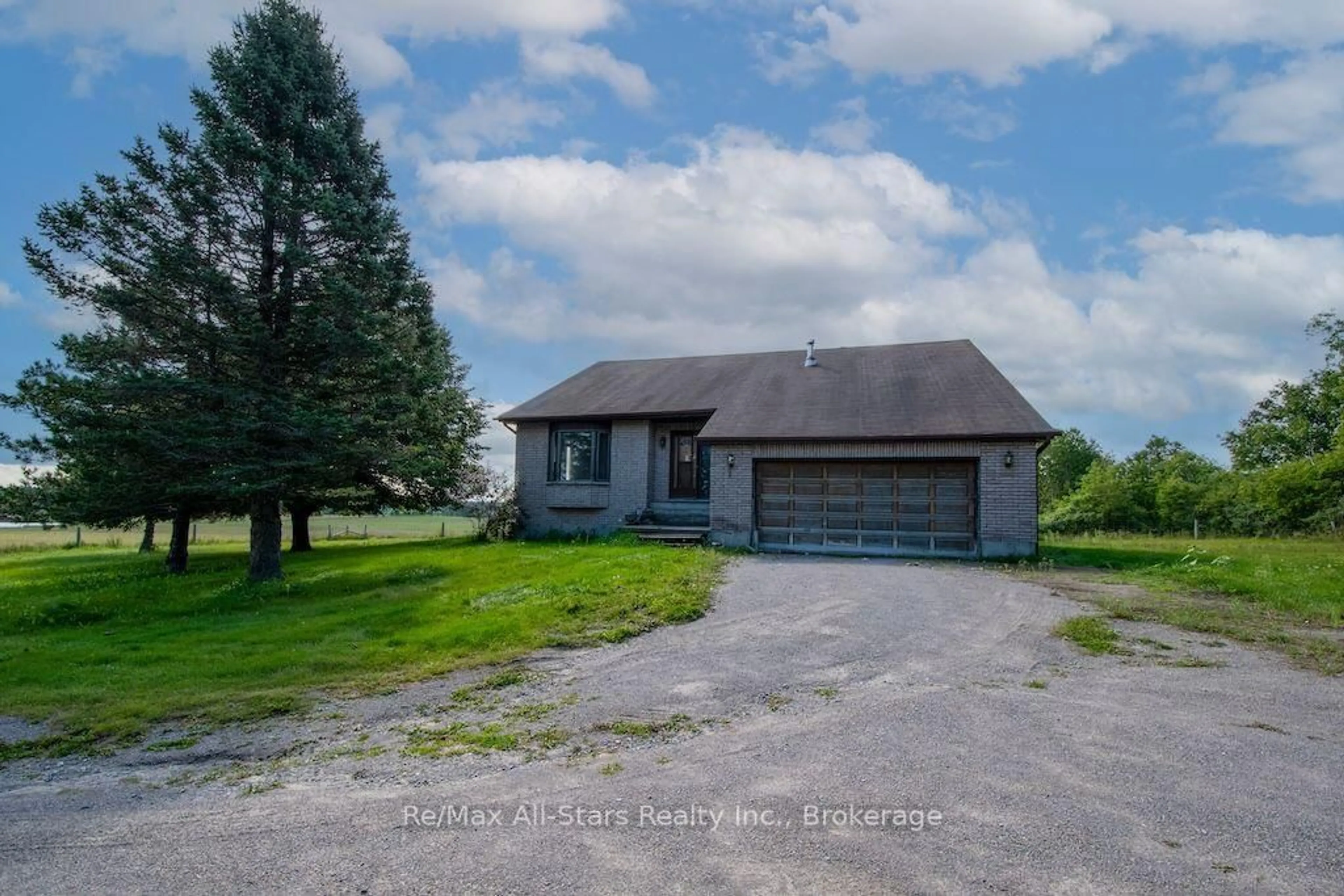 A pic from outside/outdoor area/front of a property/back of a property/a pic from drone, unknown for 286 Solanum Way, Kawartha Lakes Ontario L0A 1K0