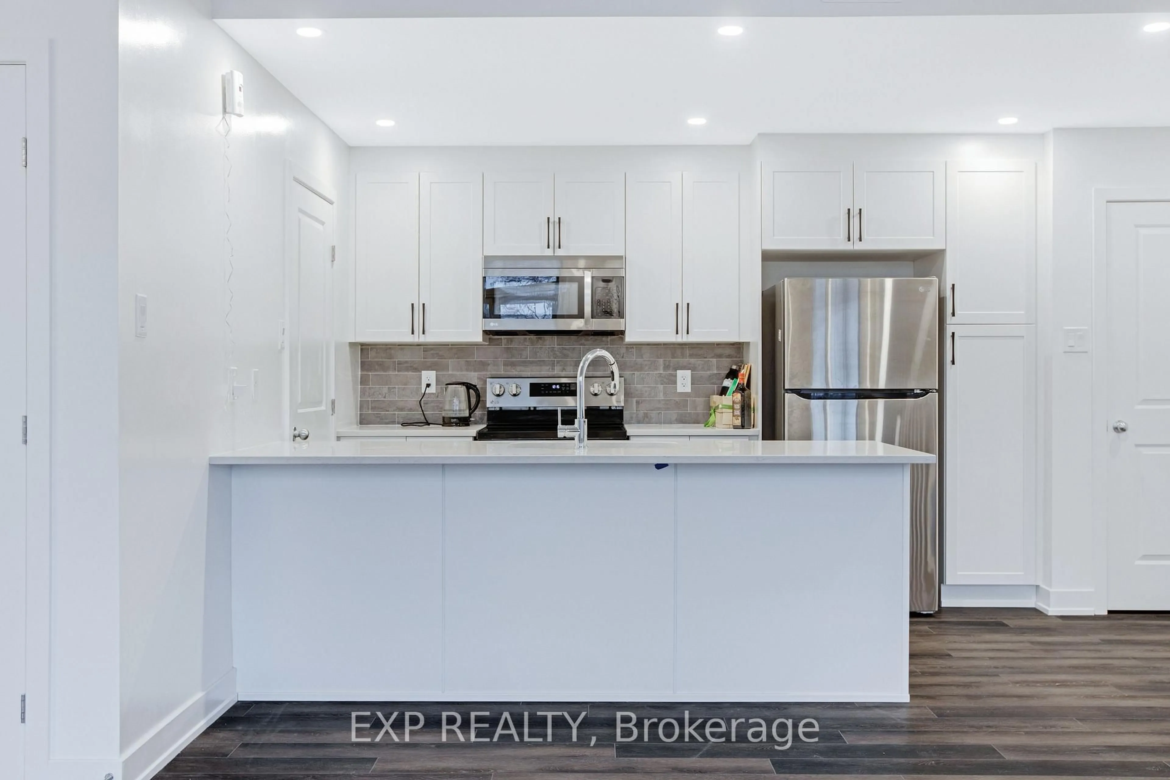 Open concept kitchen, unknown for 380 ROLLING MEADOW Cres #C, Ottawa Ontario K1W 0A7