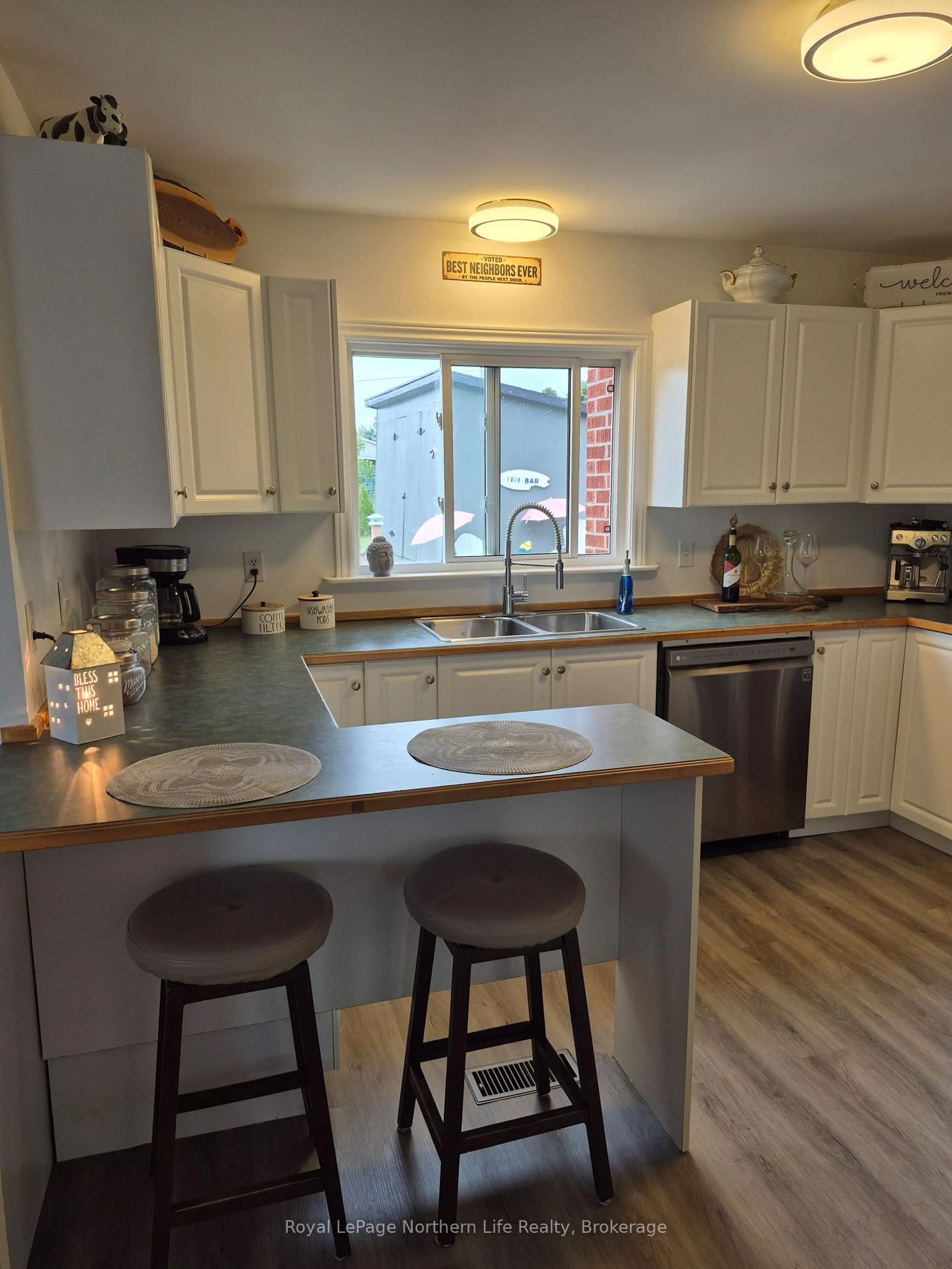 Open concept kitchen, unknown for 340 Fifth St, Mattawa Ontario P0H 1V0