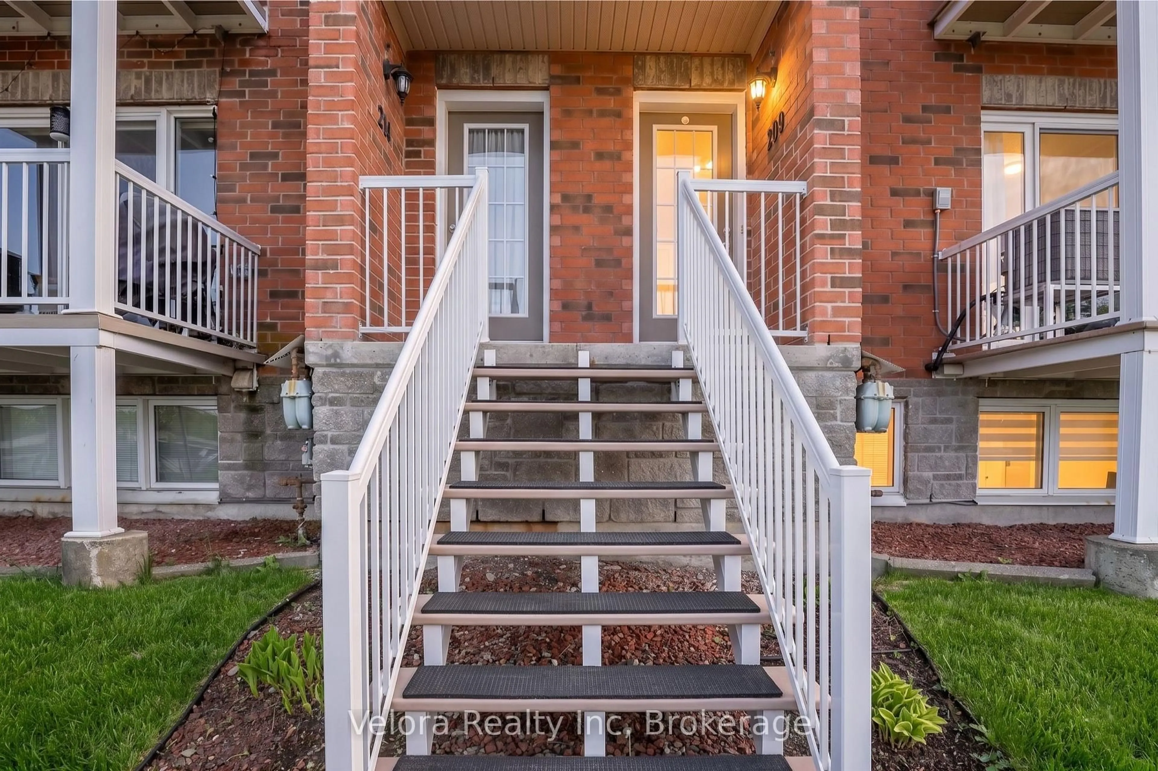 Unknown for 3275 Saint Joseph Blvd #209, Ottawa Ontario K1E 3Y3