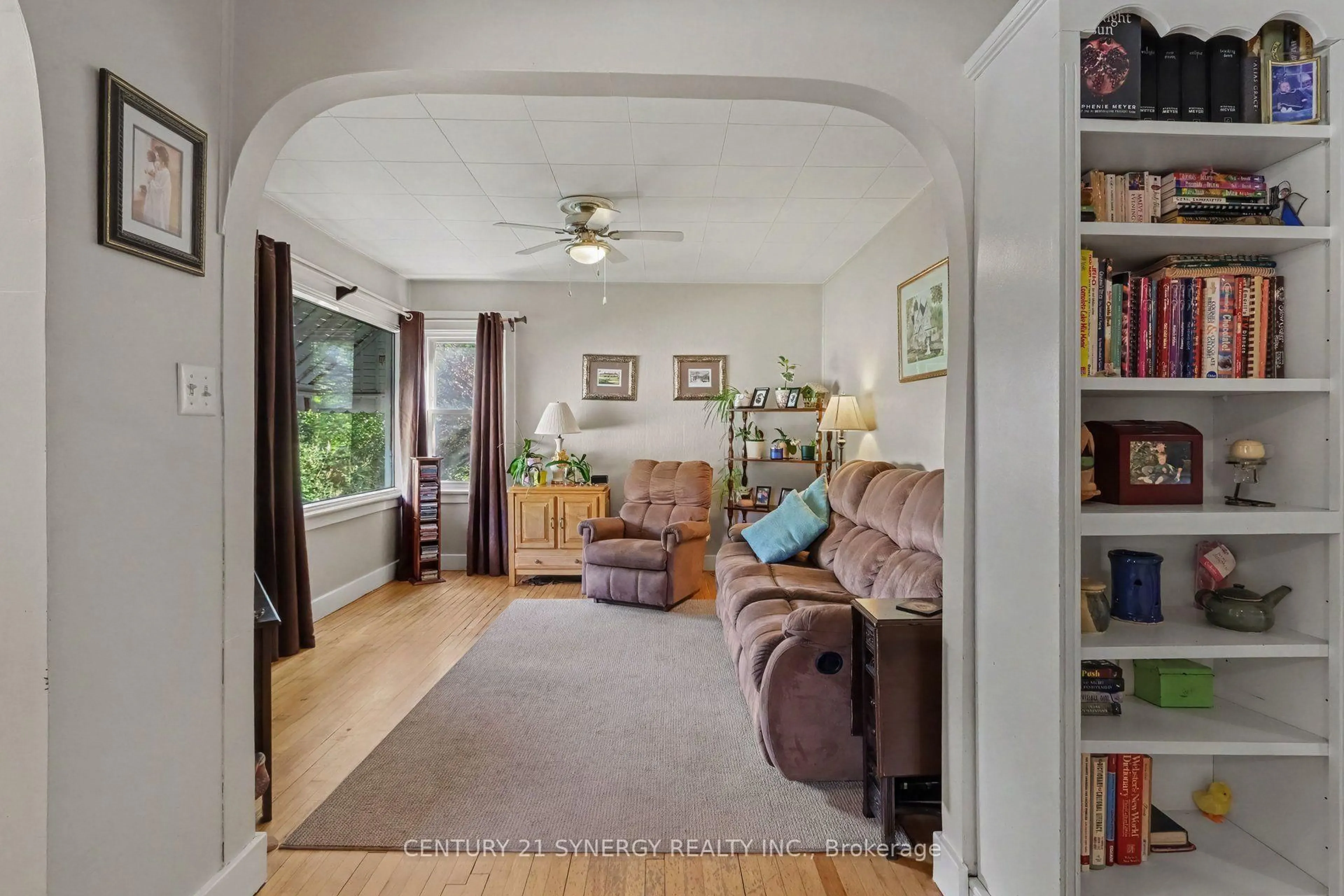 Unknown for 30 James St, Smiths Falls Ontario K7A 1X1