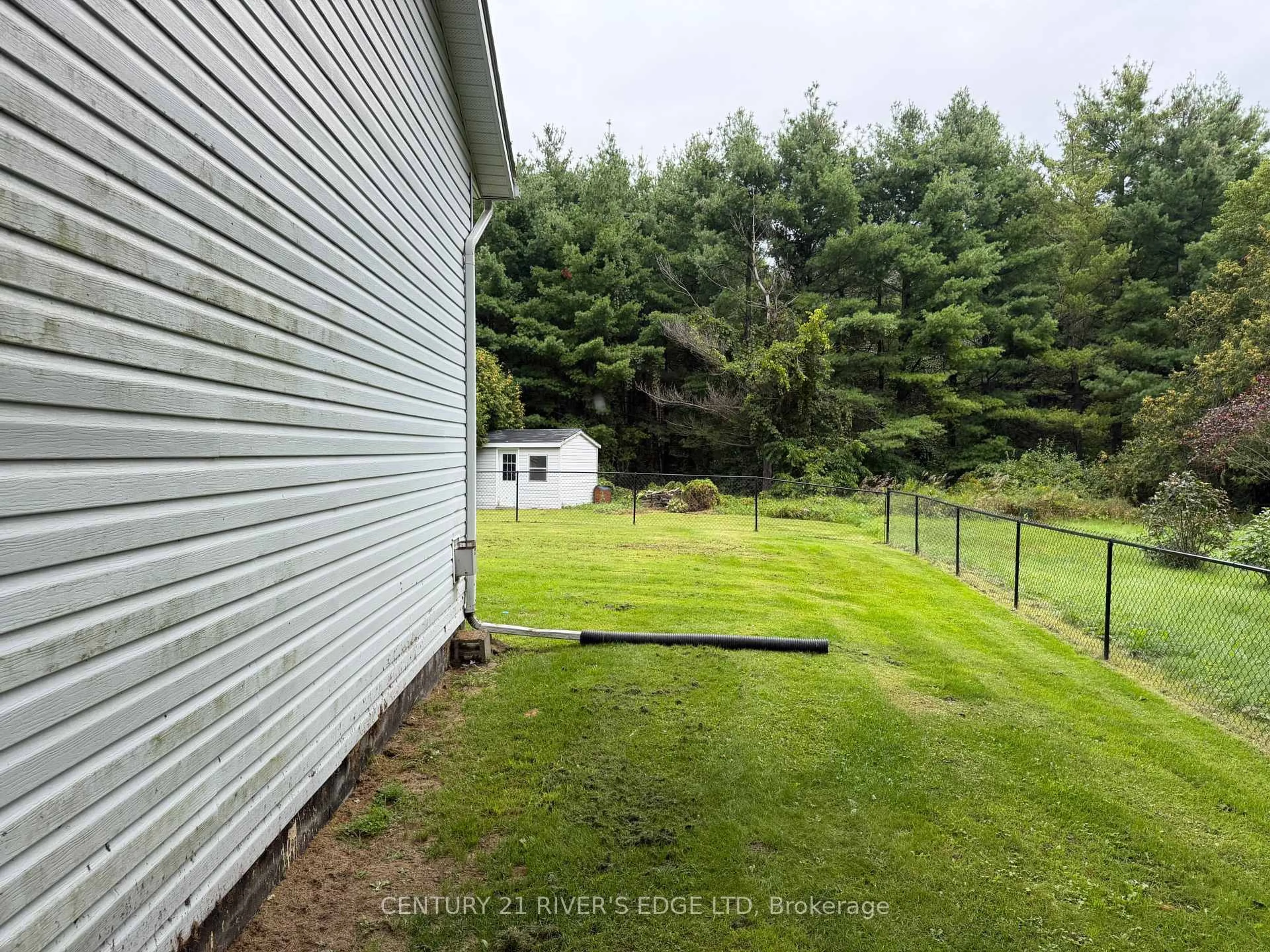 A pic from outside/outdoor area/front of a property/back of a property/a pic from drone, water/lake/river/ocean view for 7009 County Rd 29 Rd, Elizabethtown-Kitley Ontario K6V 5T4