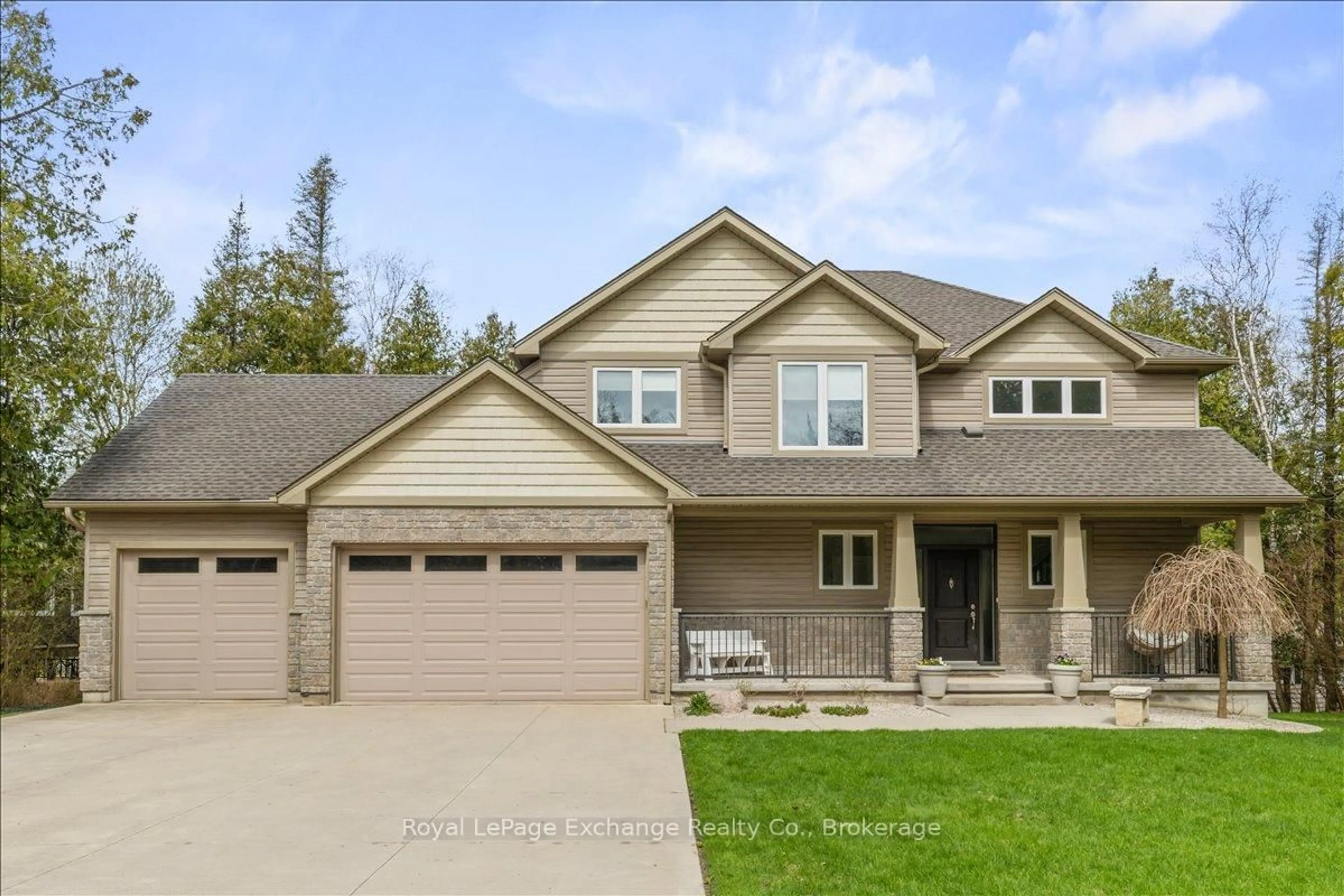 Home with vinyl exterior material, street for 14 Kuehner St, Kincardine Ontario N2Z 2X6