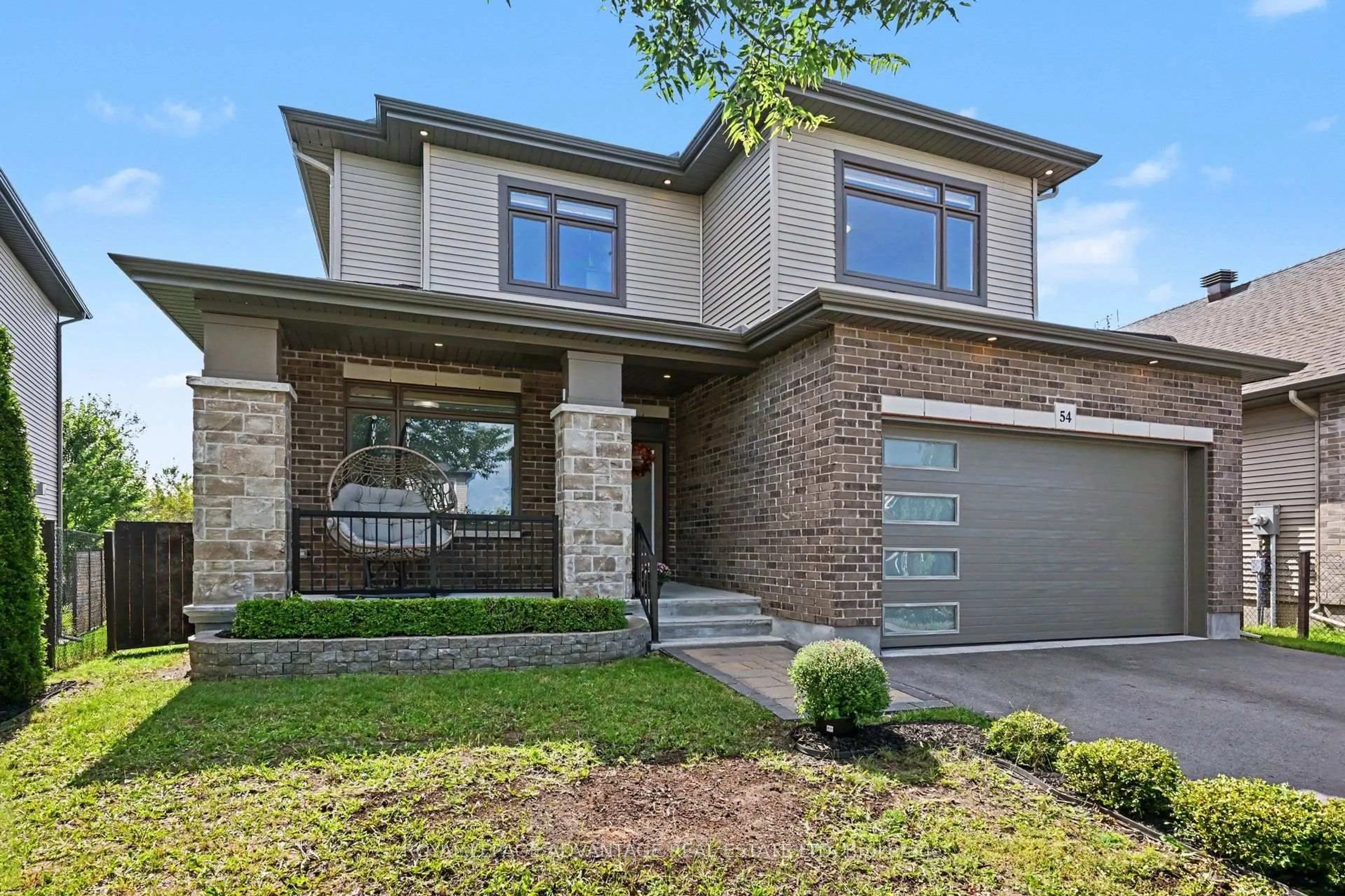 Home with brick exterior material, street for 54 Morris St, Carleton Place Ontario K7C 0H1