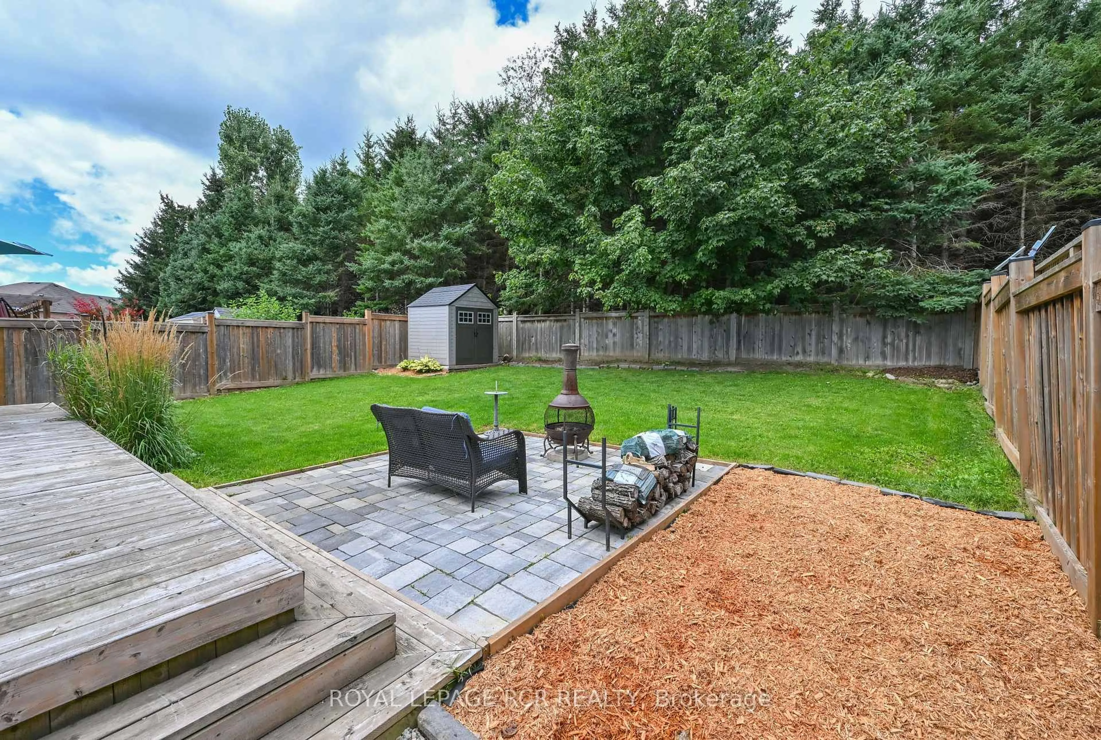Patio, forest/trees view for 769 Halbert Dr, Shelburne Ontario L9V 3S3