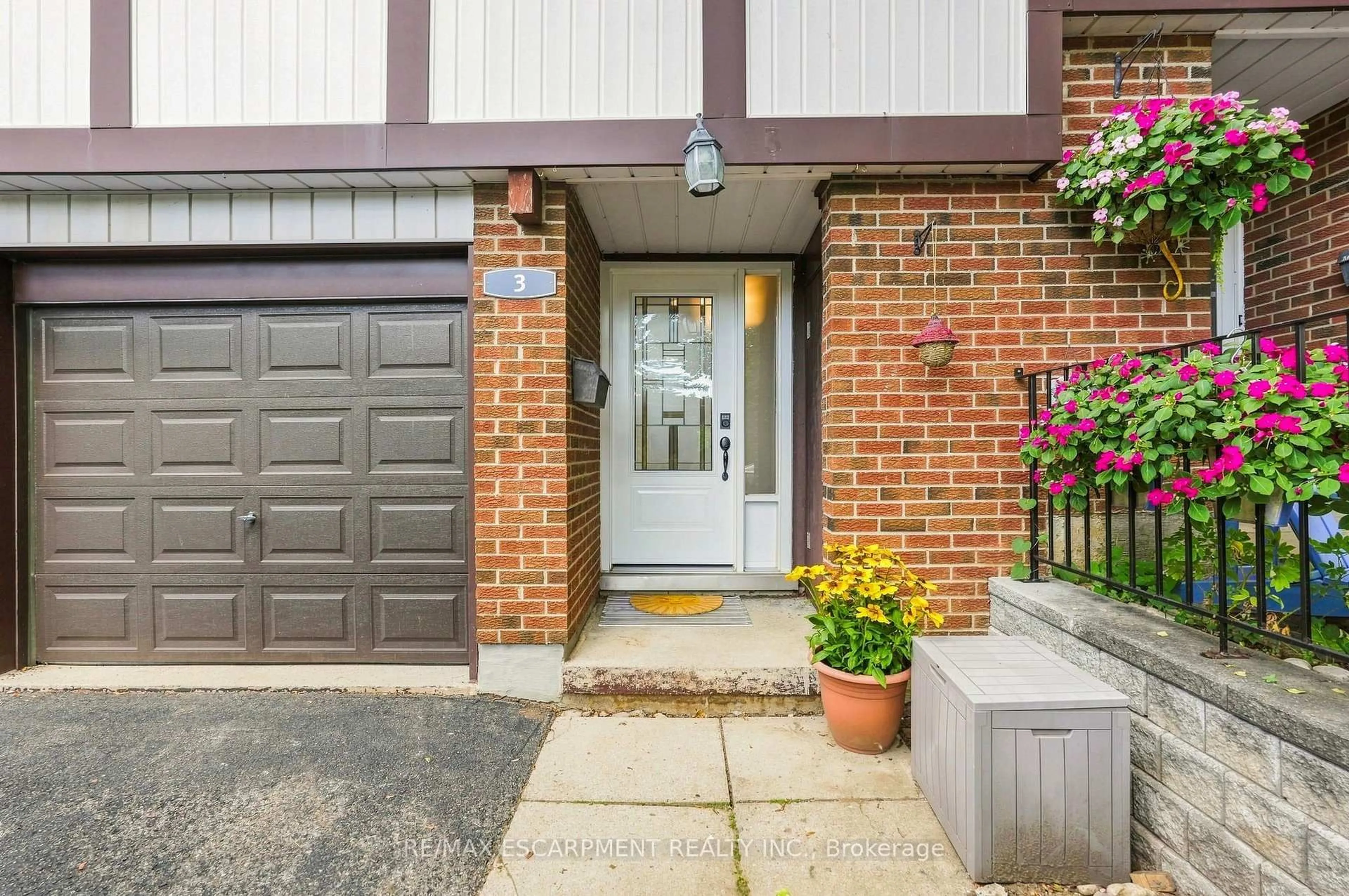 Unknown for 3 Burdock Lane #33, Hamilton Ontario L9H 6E9