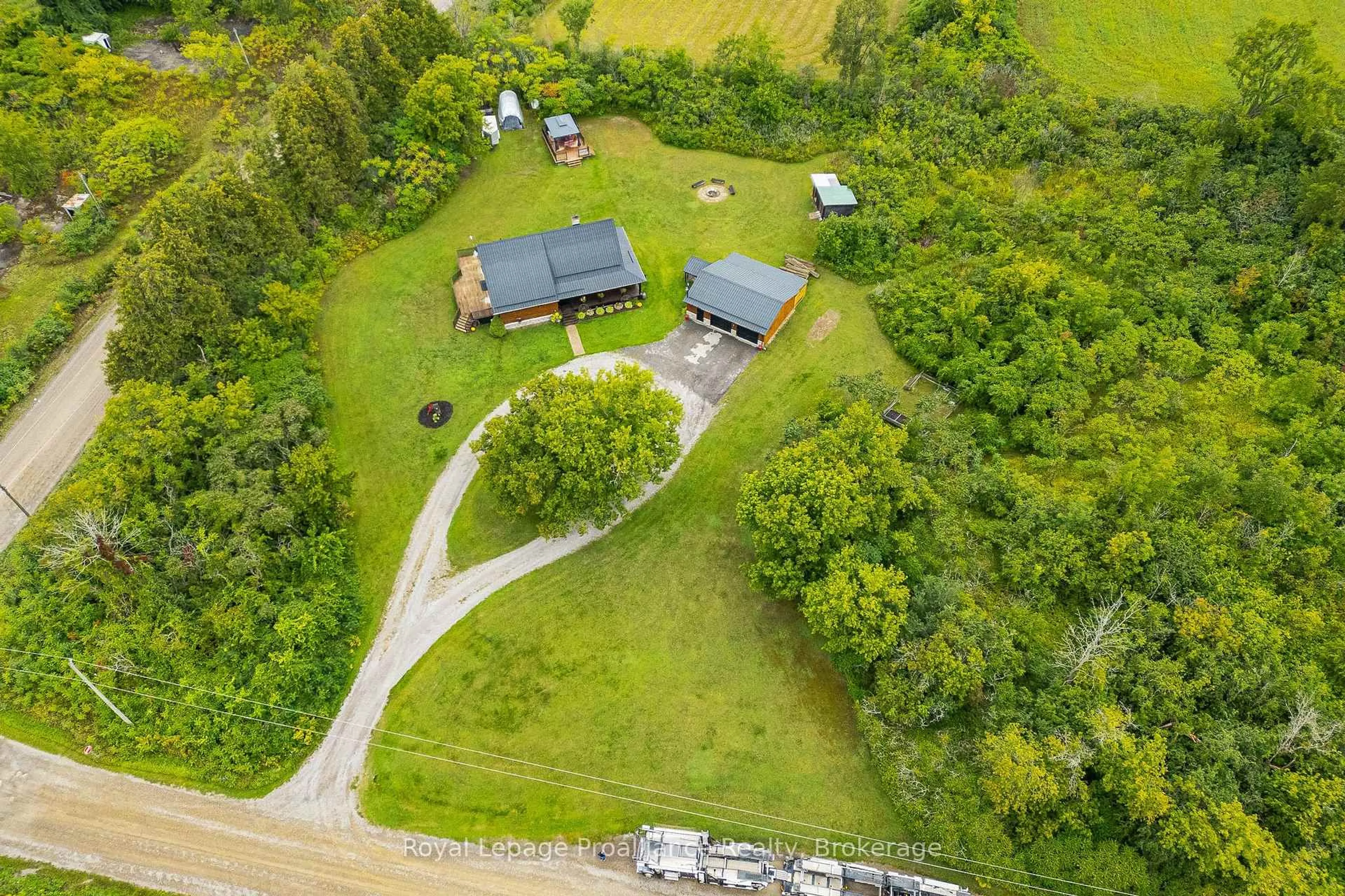 A pic from outside/outdoor area/front of a property/back of a property/a pic from drone, unknown for 10 Hobbs Rd, Brighton Ontario K0K 1M0