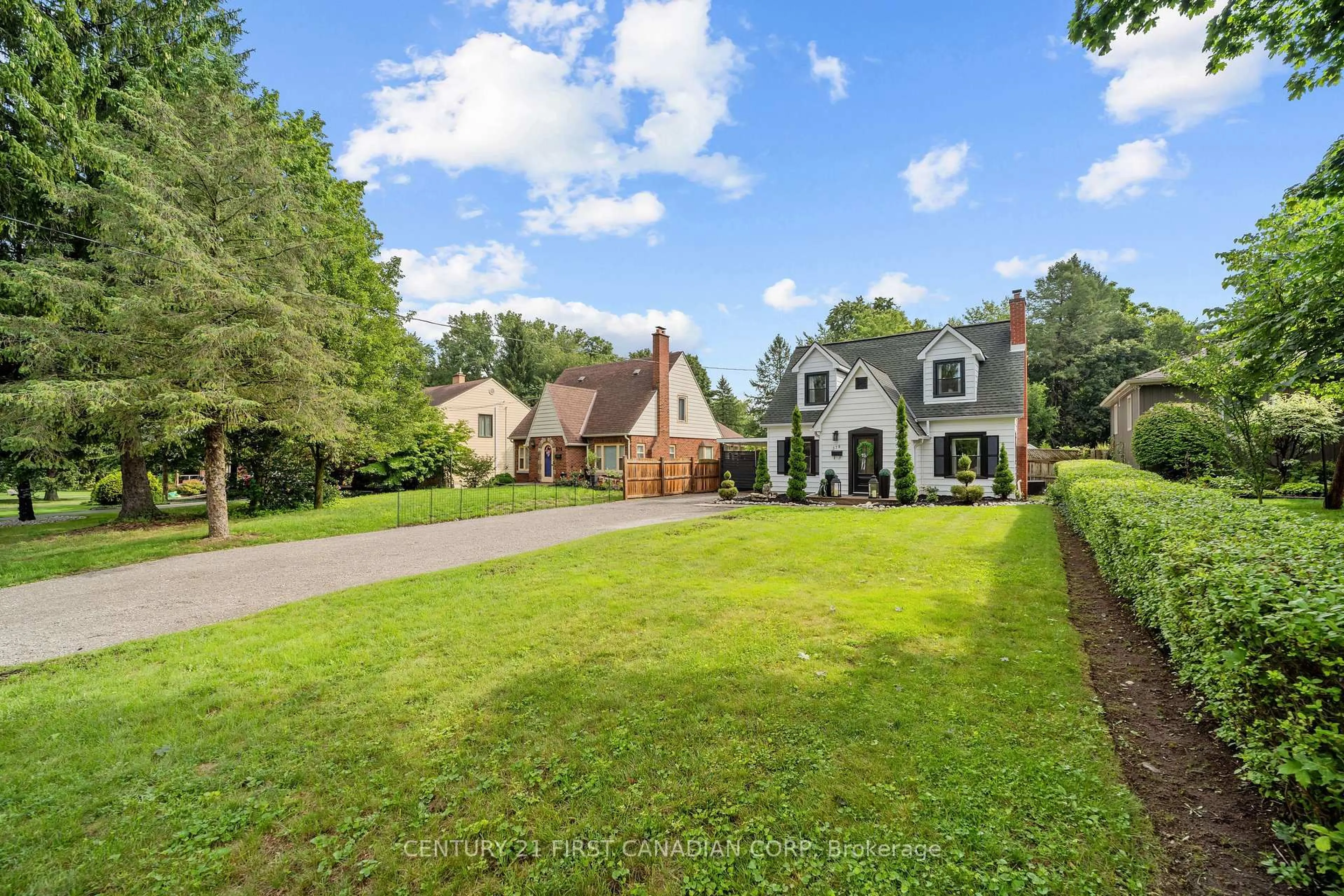 A pic from outside/outdoor area/front of a property/back of a property/a pic from drone, street for 378 Byron Blvd, London South Ontario N6K 2L7
