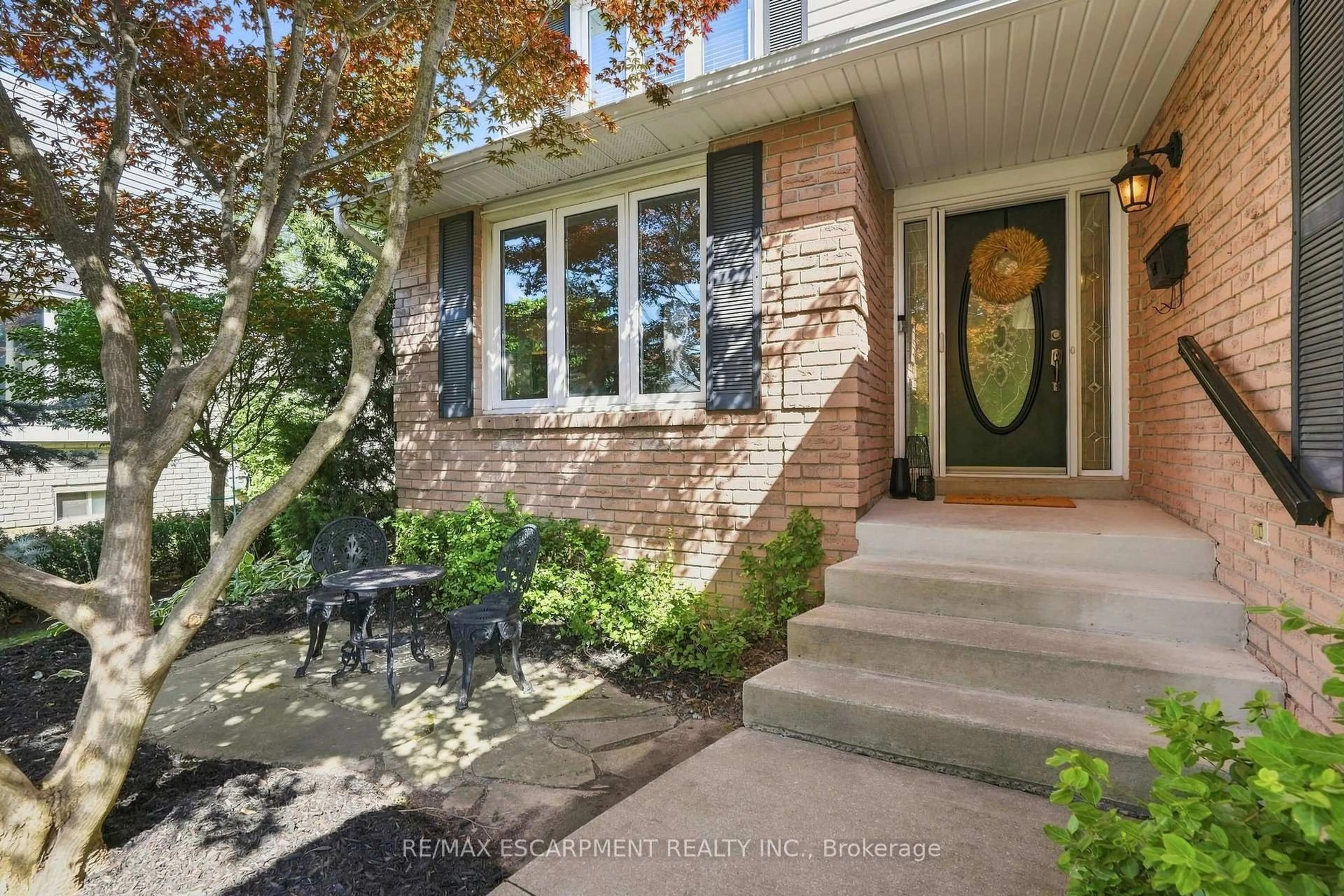 Home with brick exterior material, street for 10 Acacia St, Hamilton Ontario L8J 1V6