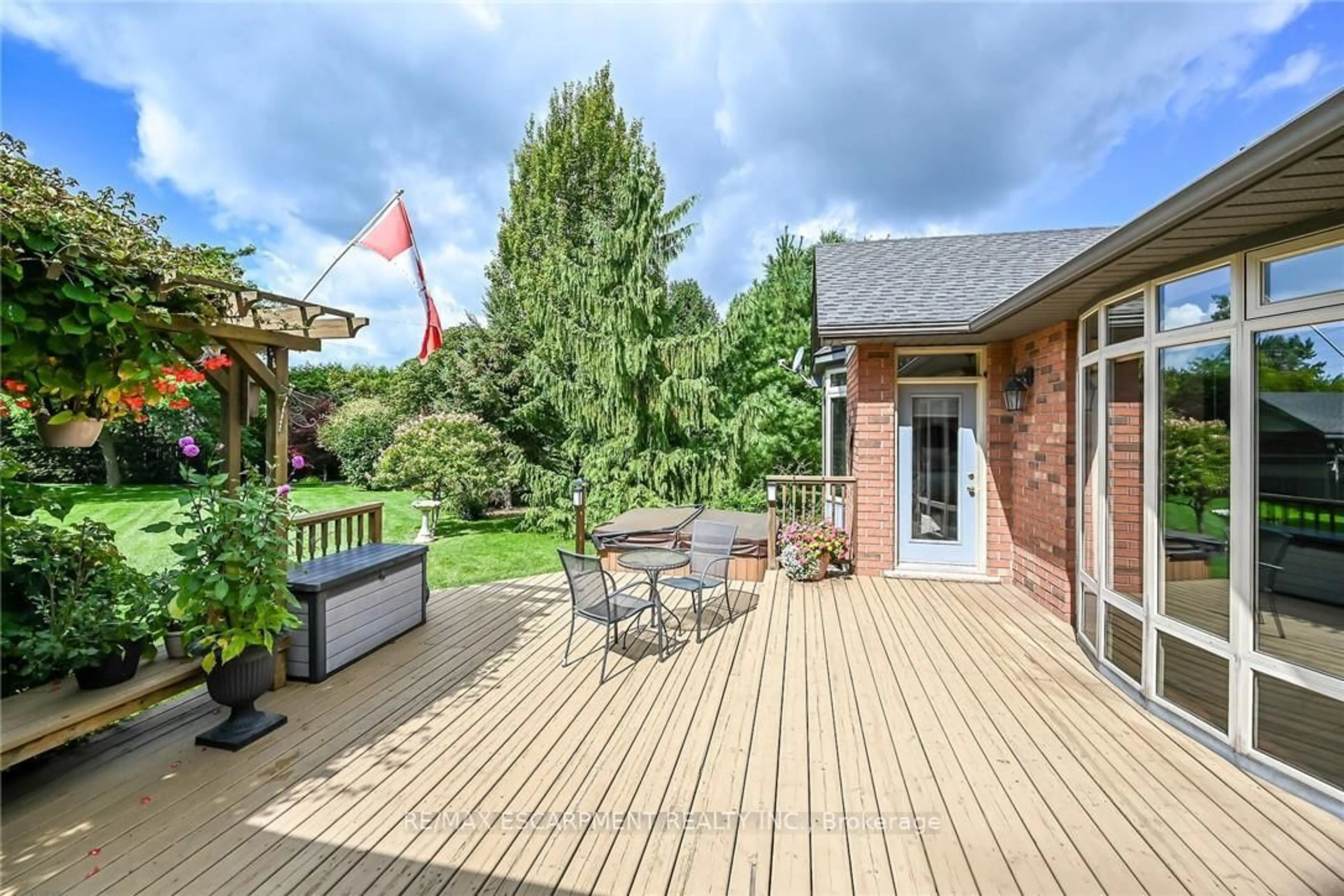 Patio, unknown for 36 Coastal Crt, Norfolk Ontario N0A 1N7