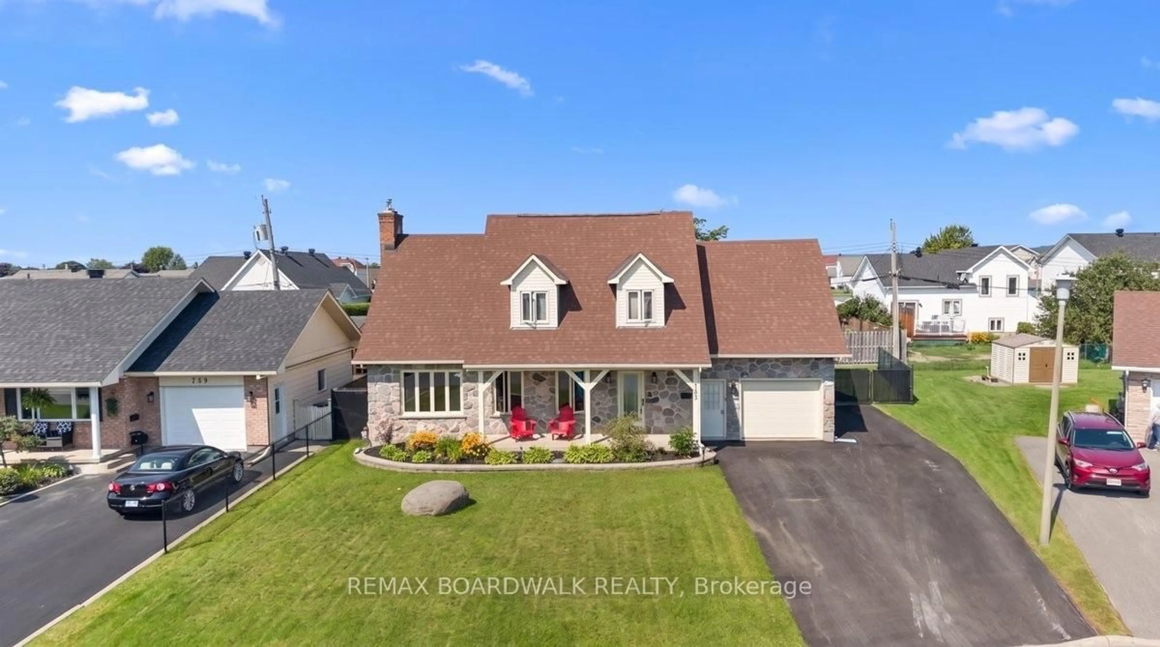 A pic from outside/outdoor area/front of a property/back of a property/a pic from drone, street for 795 Rejane Cres, Hawkesbury Ontario K6A 2K7