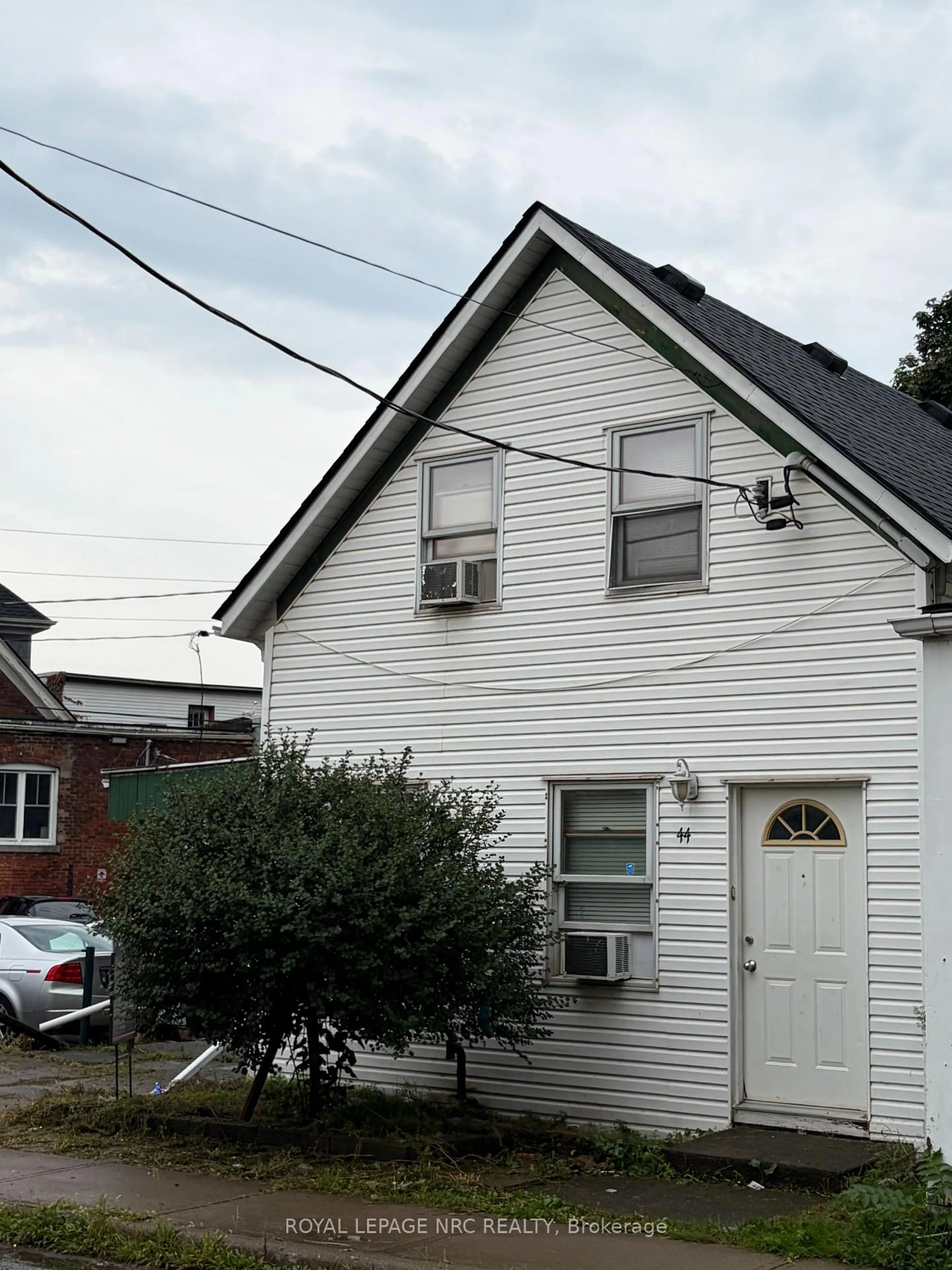 trreb/IMG-X13729510_f878ab04-fa7a-464c-861d-f5d4421b1d0a-l.jpg