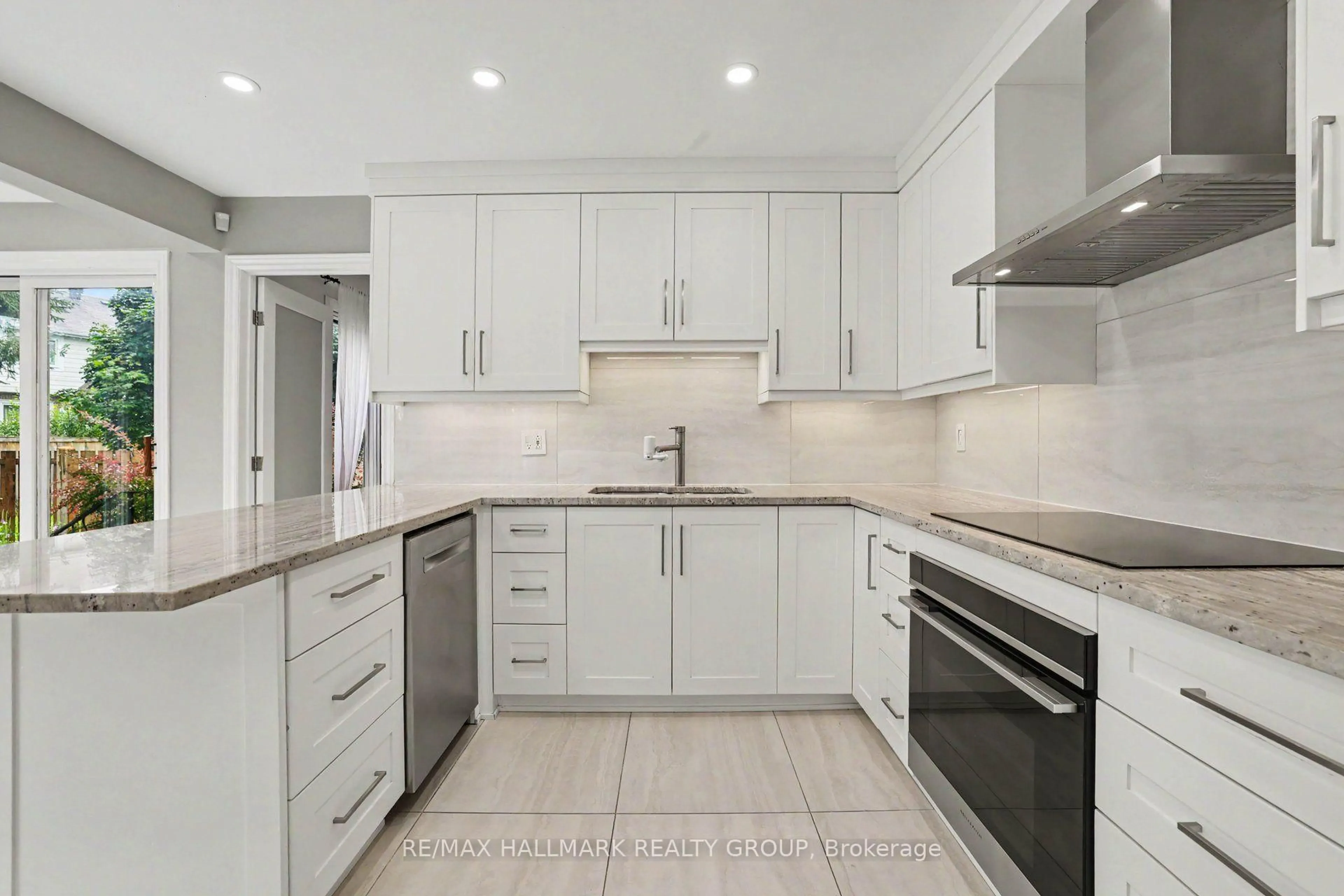 Unknown for 66 Bateman Dr, Ottawa Ontario K2G 5H5