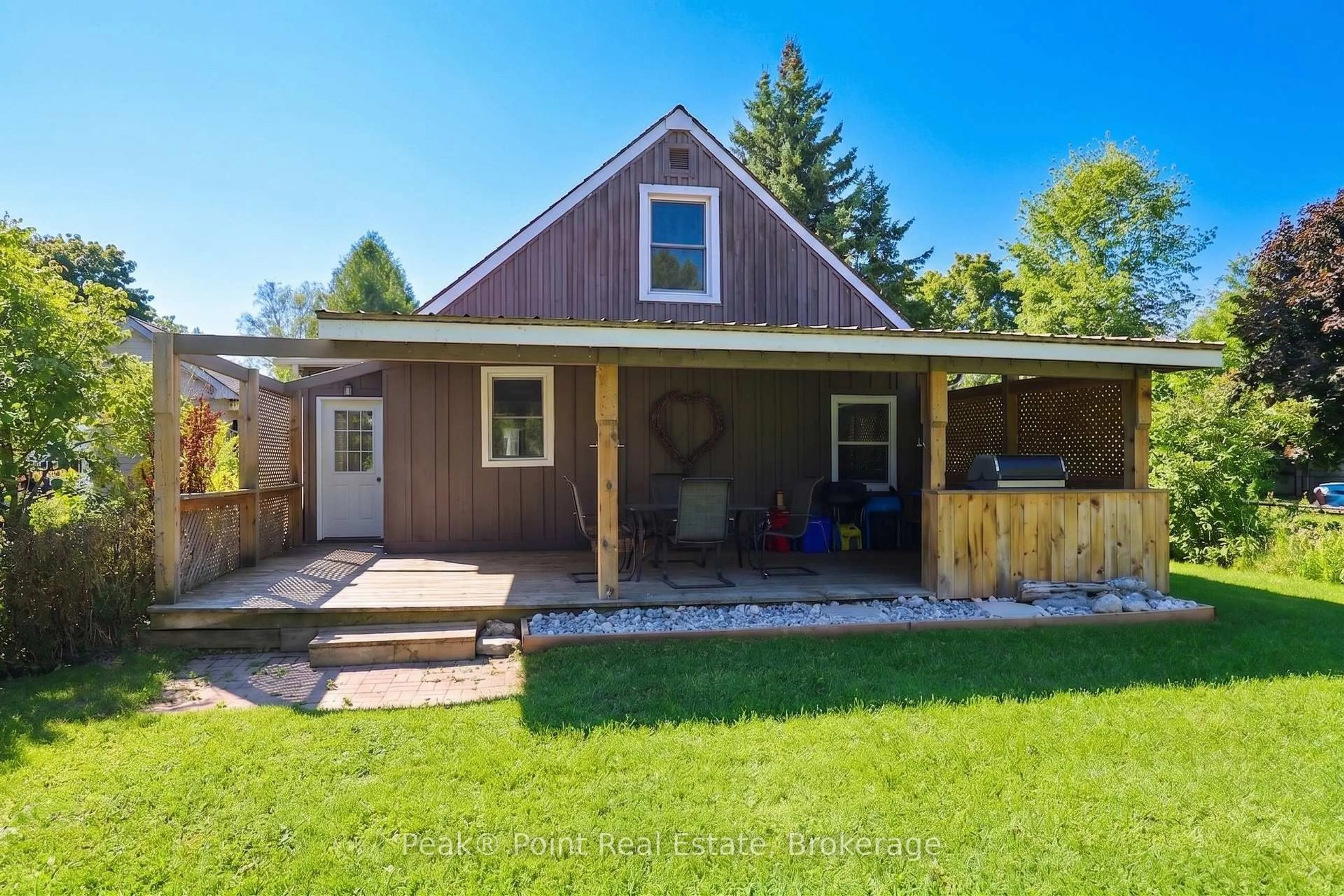 Unknown for 579 John St, South Bruce Peninsula Ontario N0H 2T0