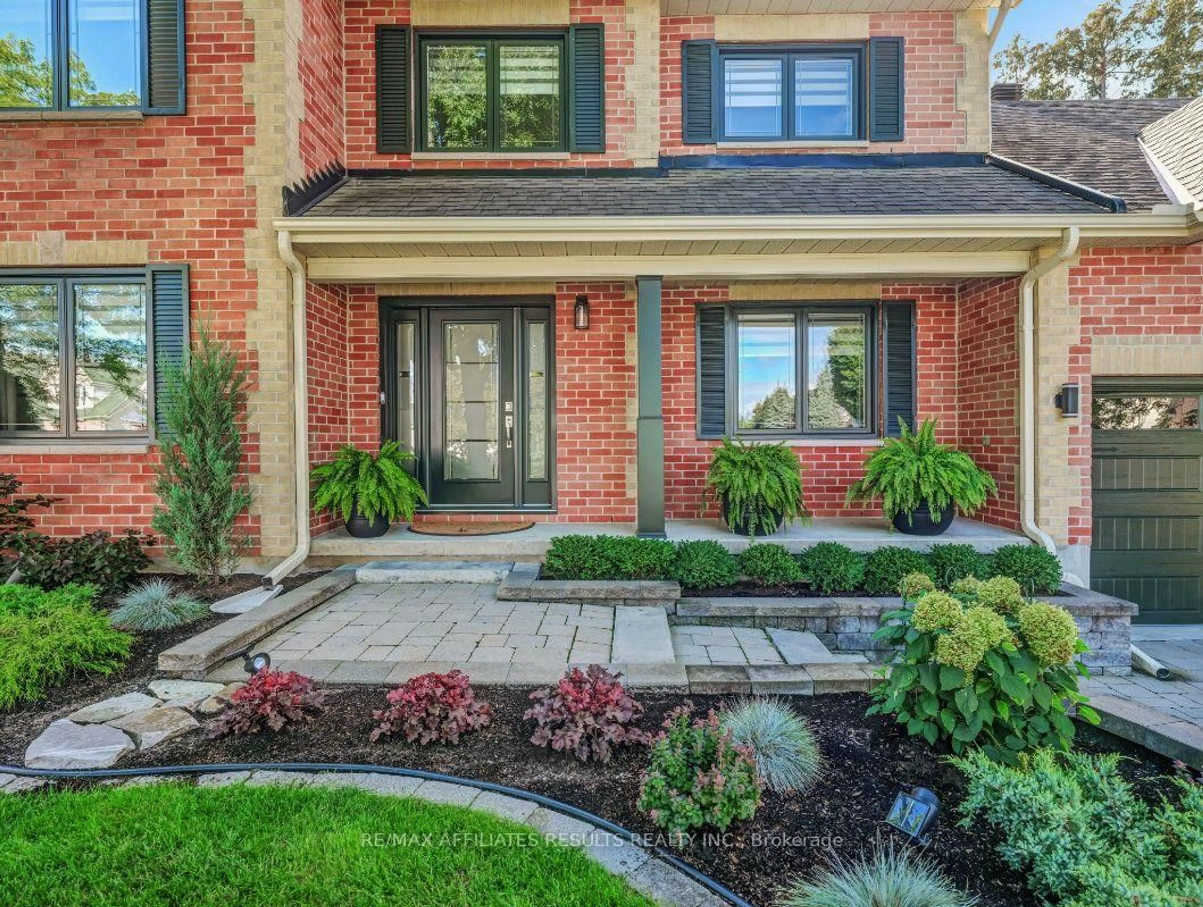Home with brick exterior material, street for 39 Kyle Ave, Stittsville Ontario K2S 1G9