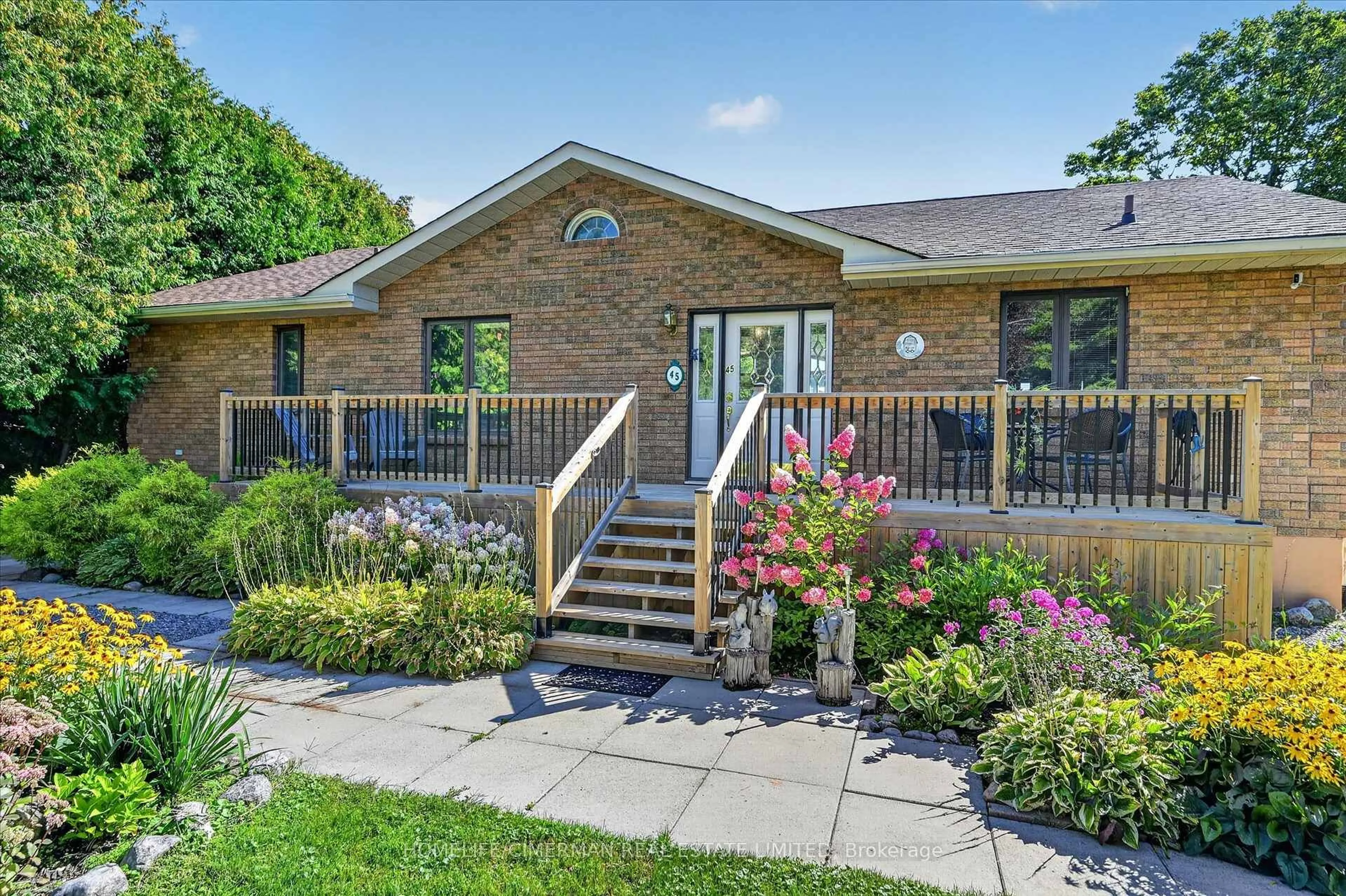 Home with brick exterior material, unknown for 45 Admiral Dr, Kawartha Lakes Ontario K0M 1G0