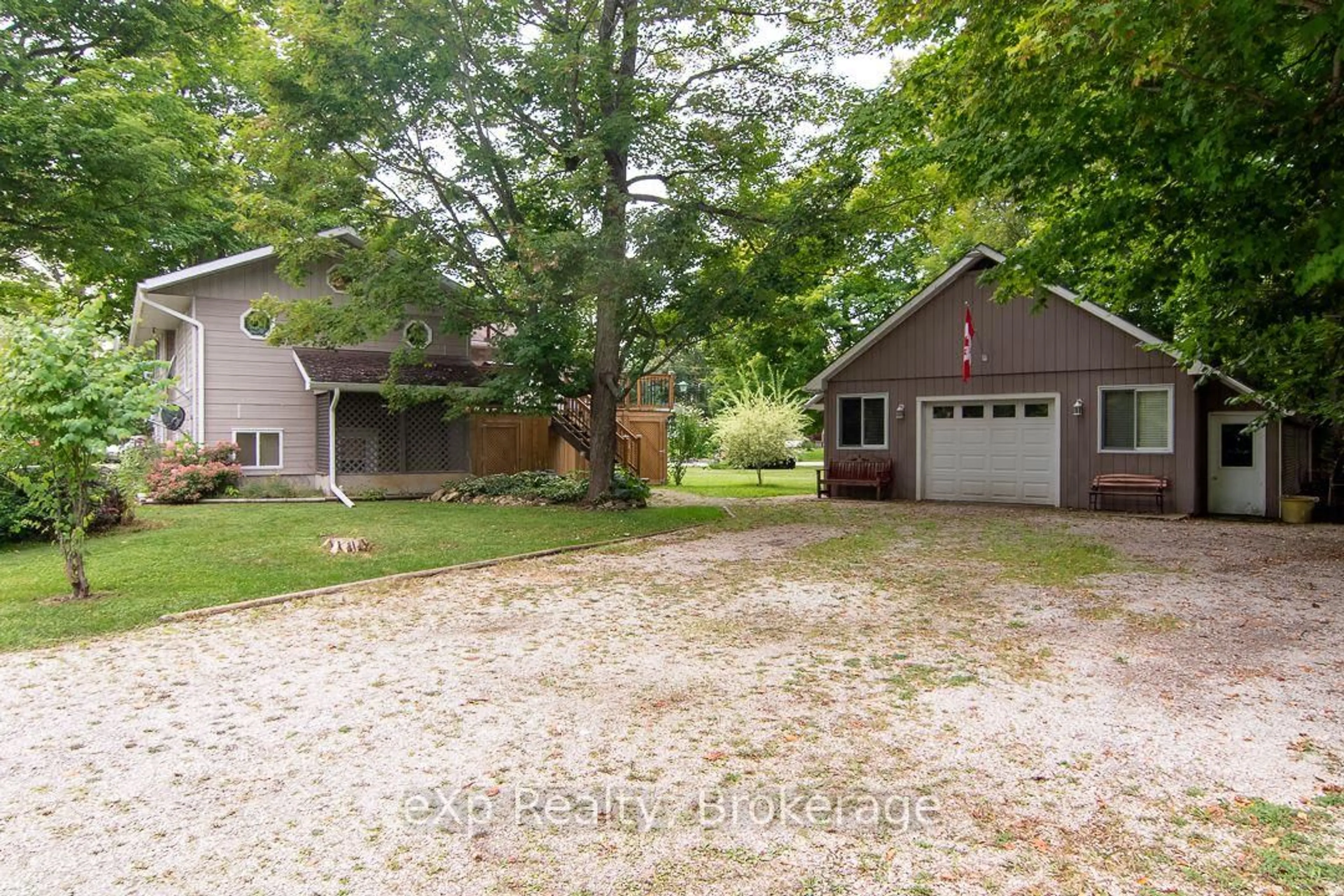 A pic from outside/outdoor area/front of a property/back of a property/a pic from drone, unknown for 92 PARKSIDE Ave, South Bruce Peninsula Ontario N0H 2T0