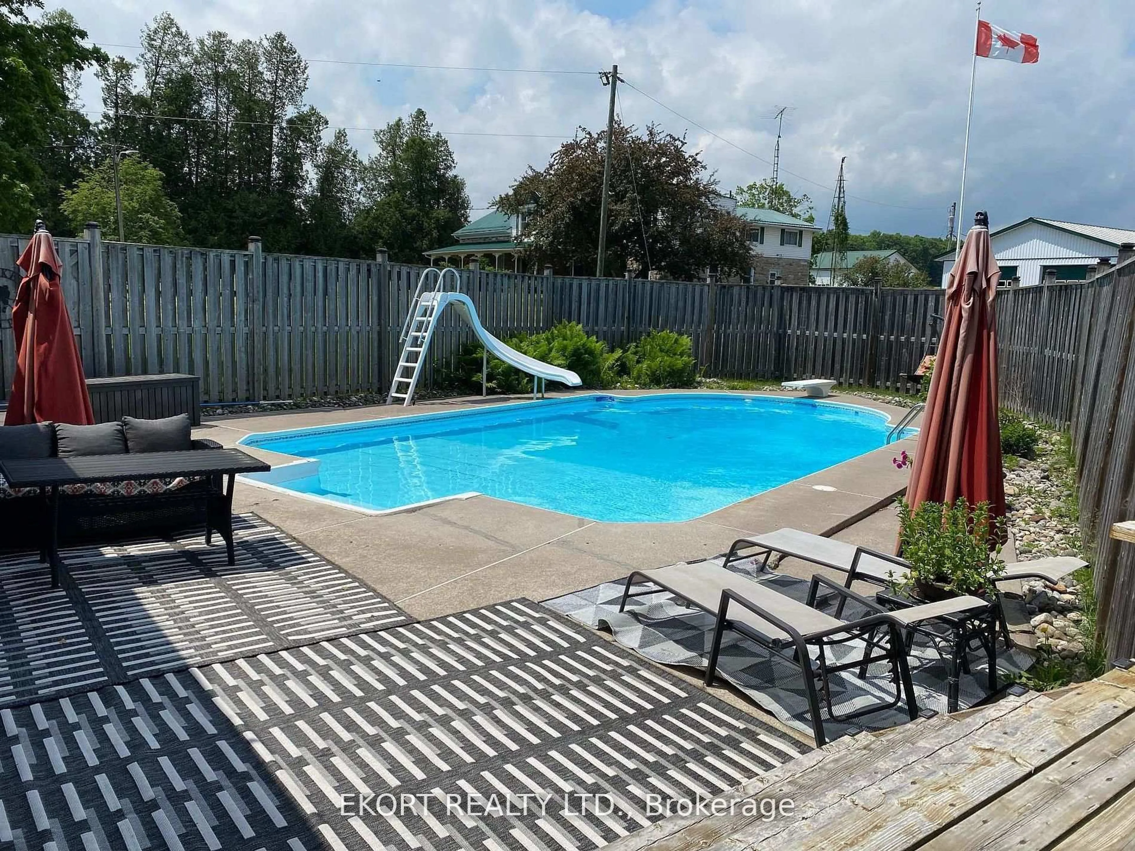 Pool for 428 Hunt Rd, Tweed Ontario K0K 3J0