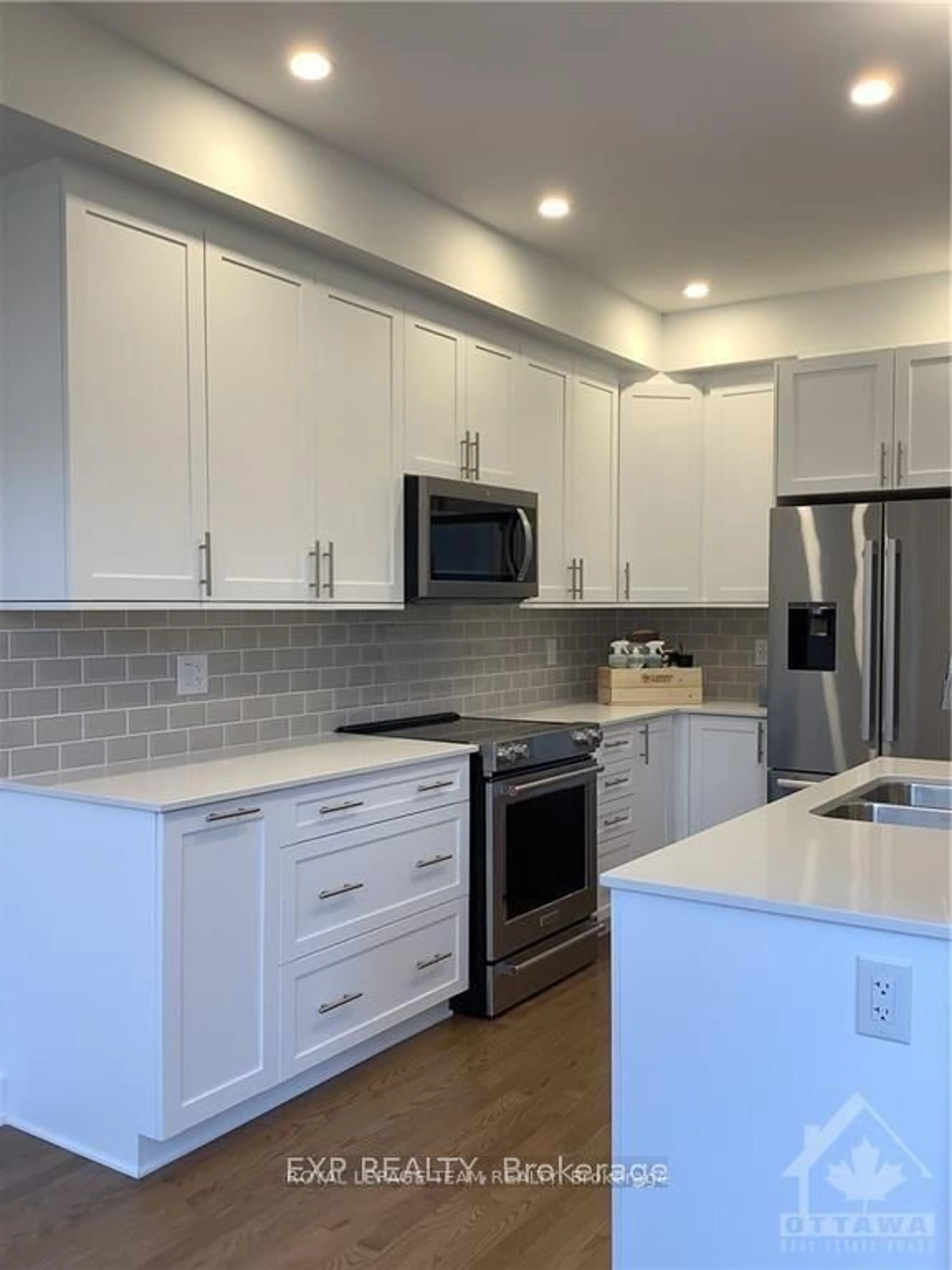 Open concept kitchen, ceramic/tile floor for 41 Moosonee Cres, Ottawa Ontario K4M 0M1