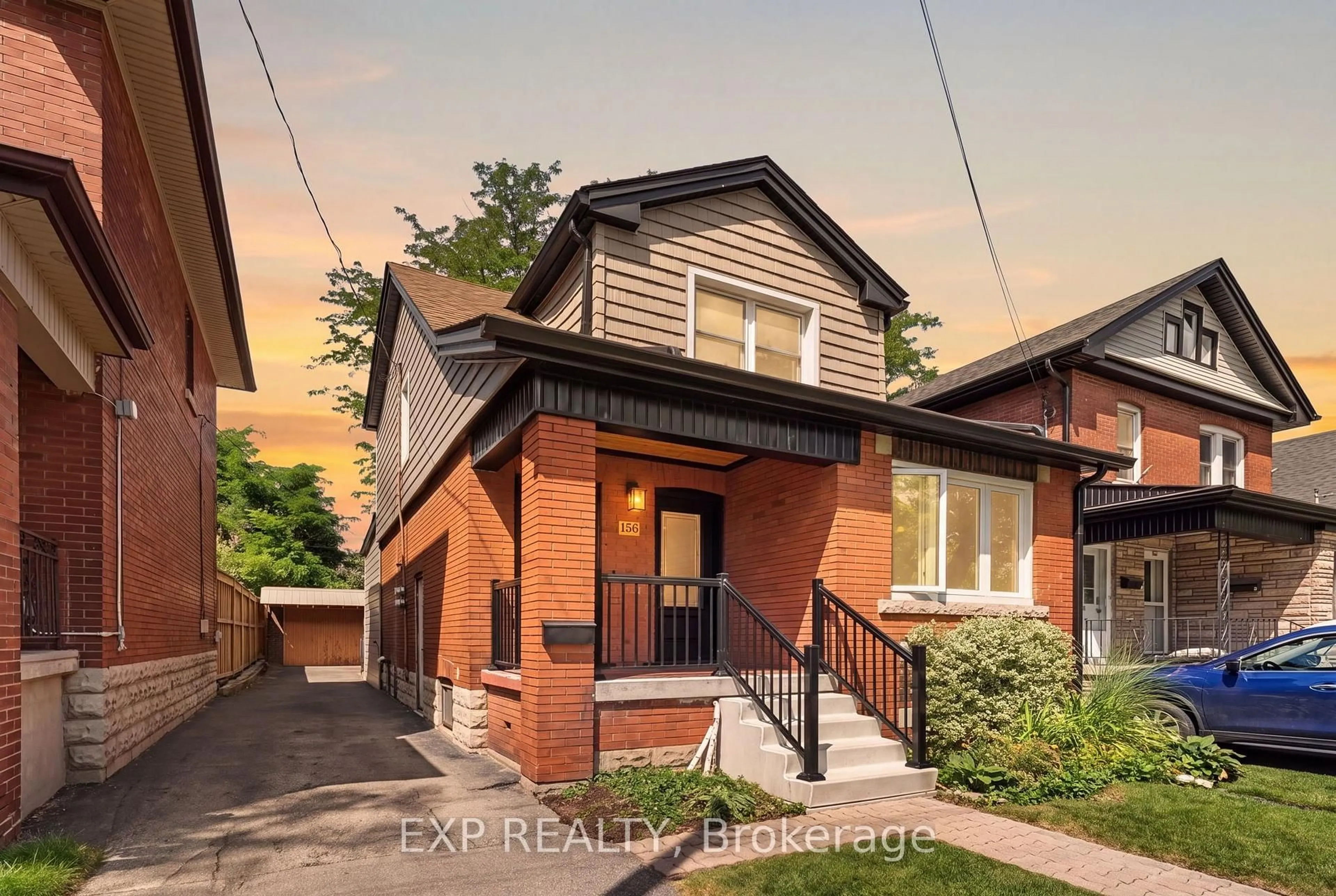 Home with brick exterior material, street for 156 Park Row, Hamilton Ontario L8K 2J8