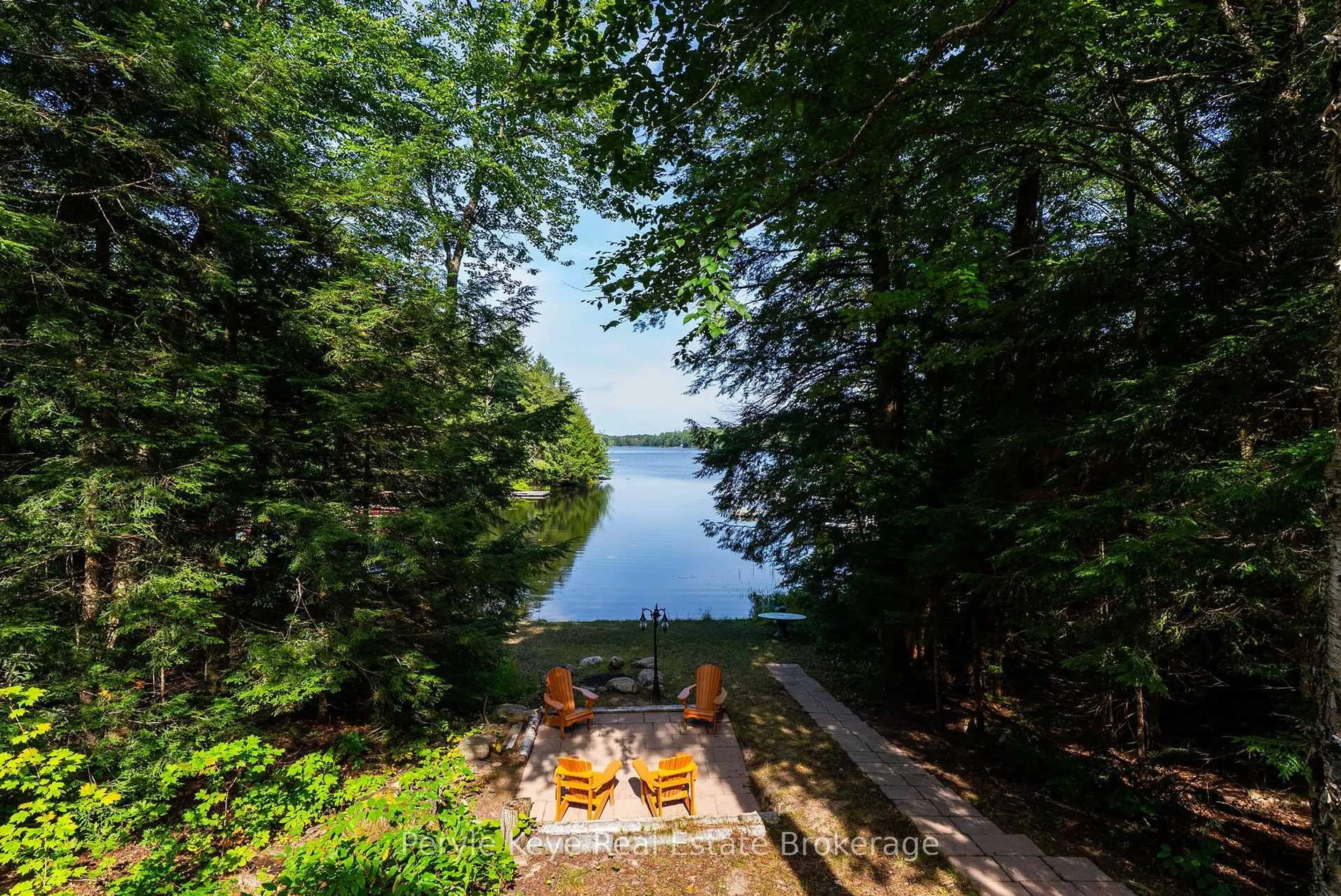 Patio, water/lake/river/ocean view for 1160 Lakeshore Dr, Bracebridge Ontario P1L 1X3